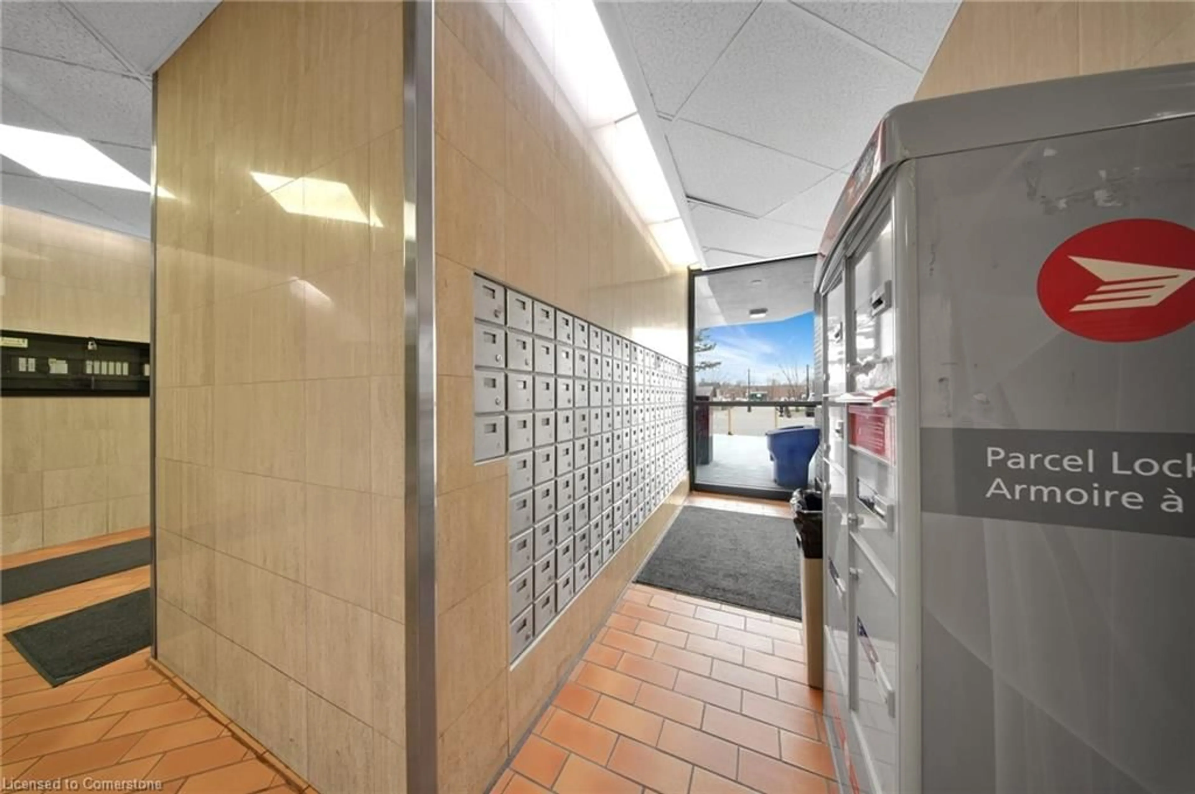 Indoor foyer for 330 Dixon Rd #905, Toronto Ontario M9R 1S9