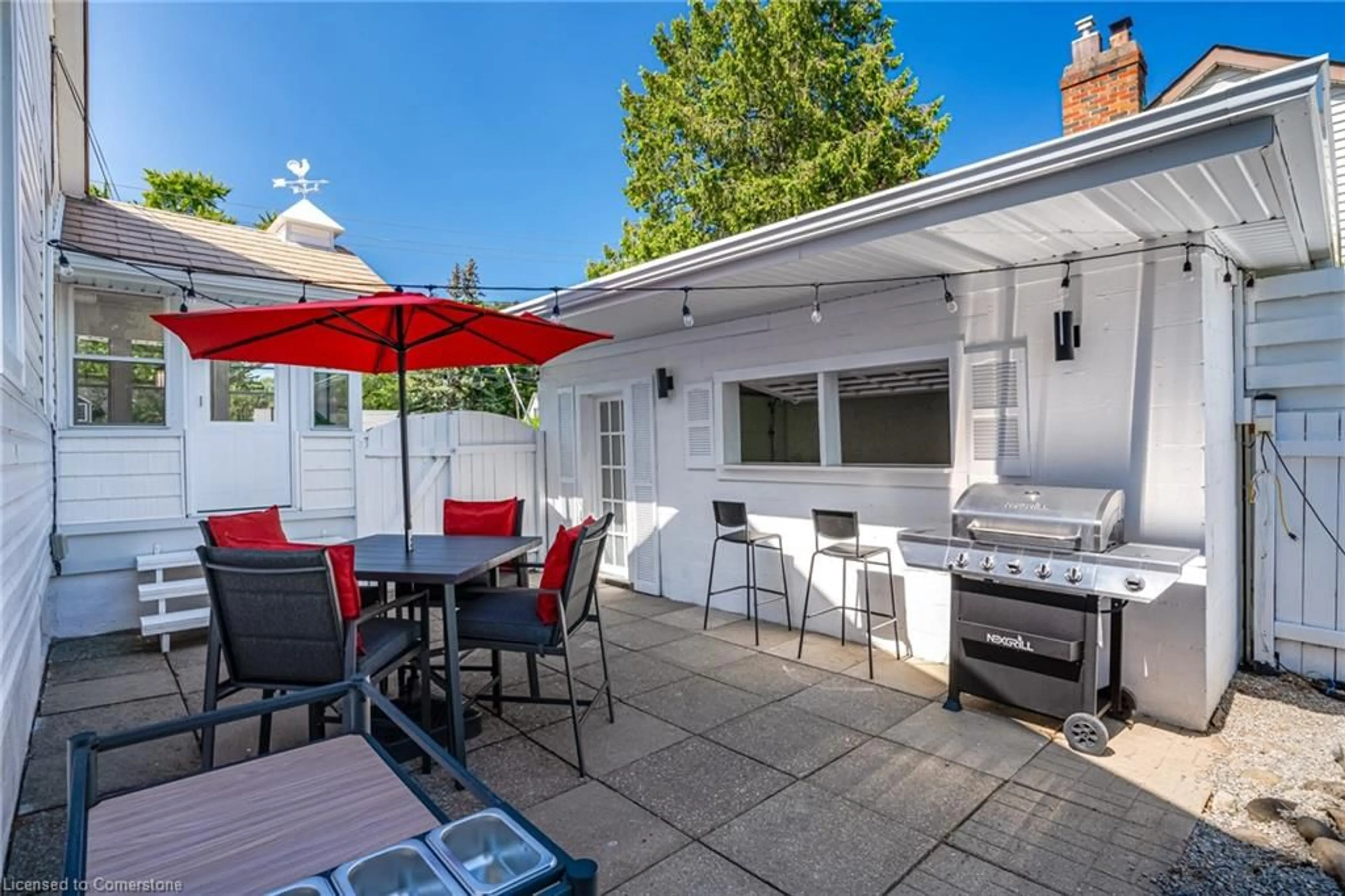 Patio, street for 540 Niagara St, St. Catharines Ontario L3M 3P6
