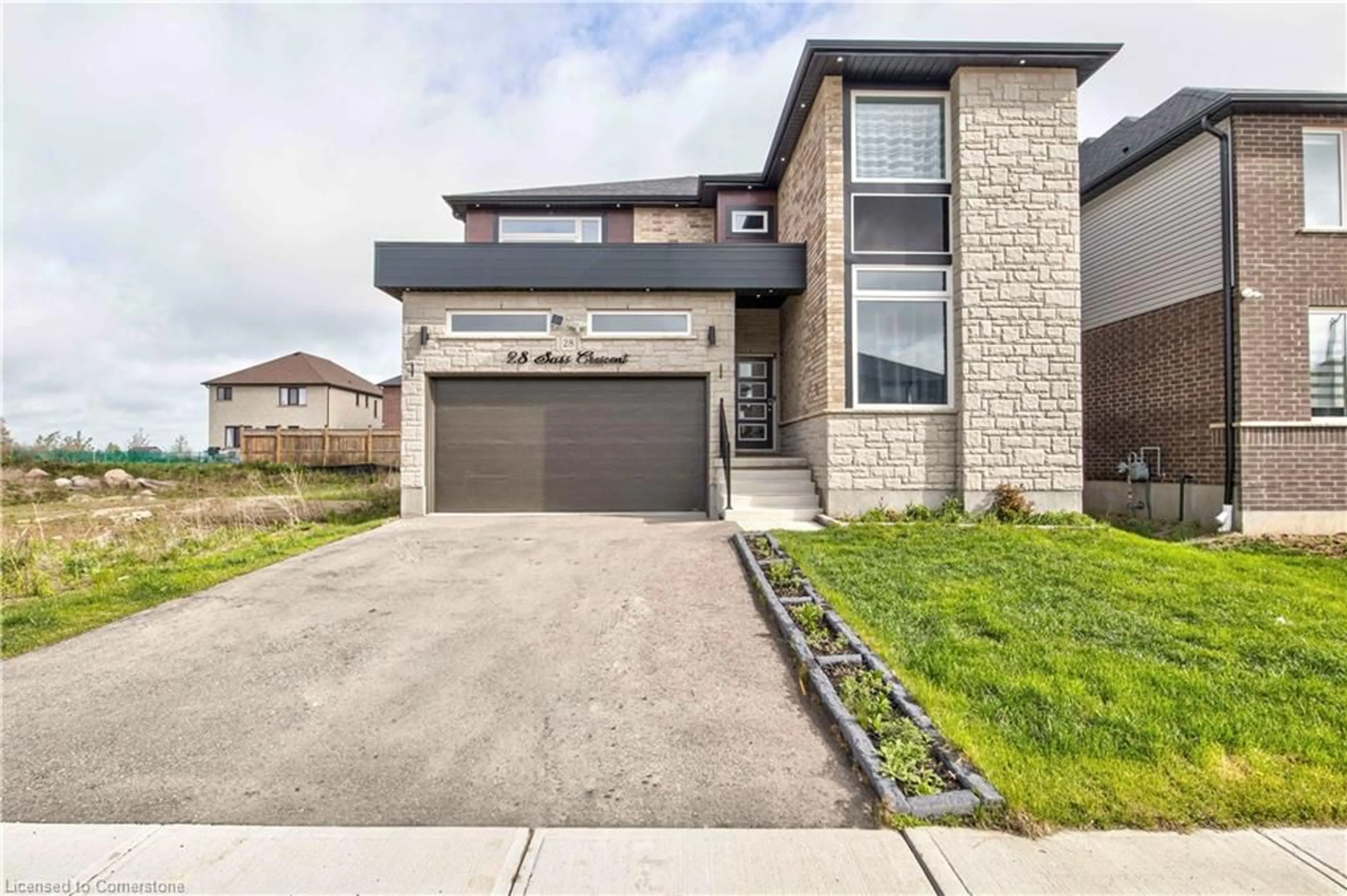 Home with brick exterior material, street for 28 Sass Cres, Paris Ontario N3L 0E9