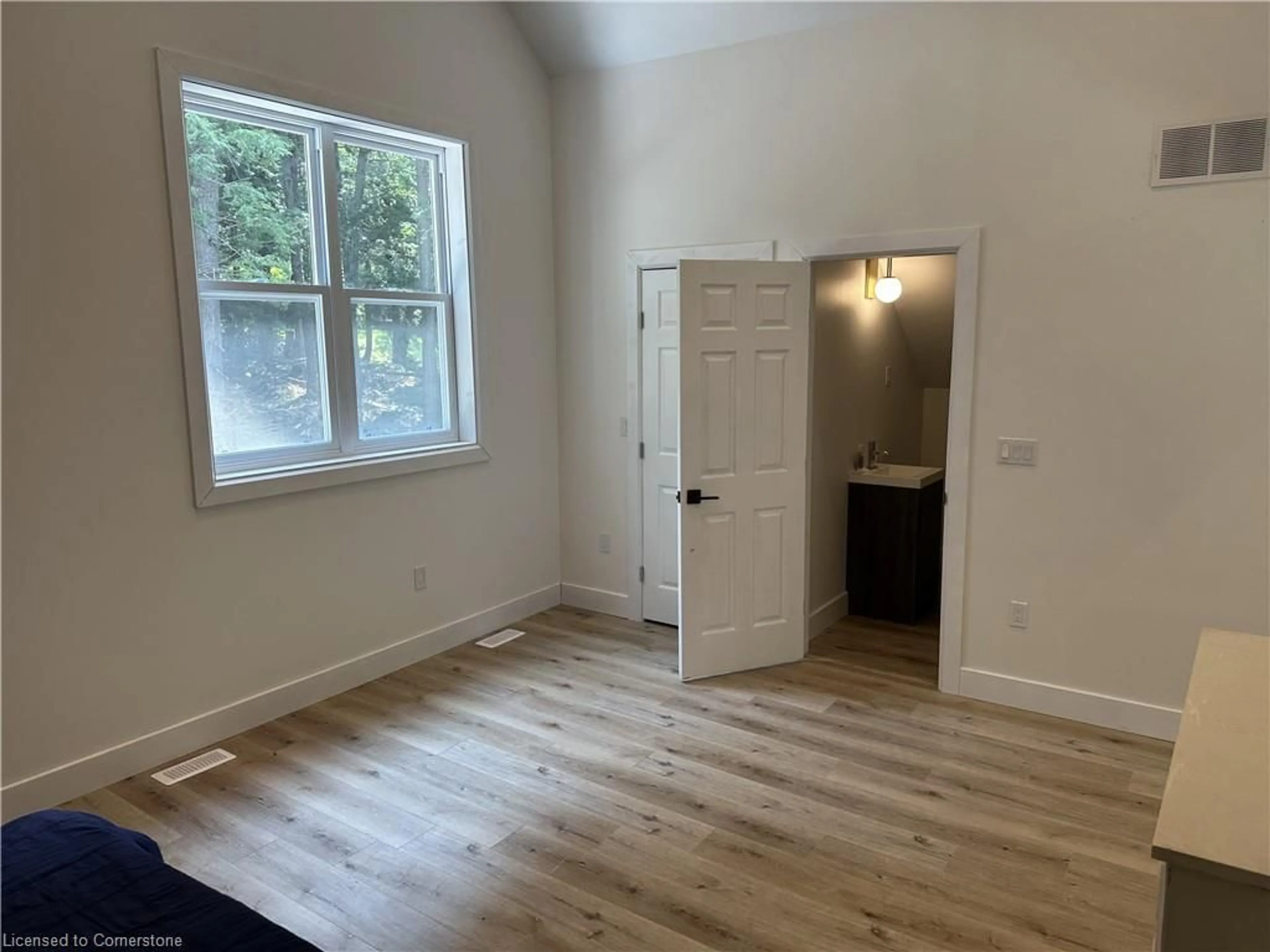 A pic of a room for 132 Ivy Lane Lane, Magnetawan Ontario P0A 1P0
