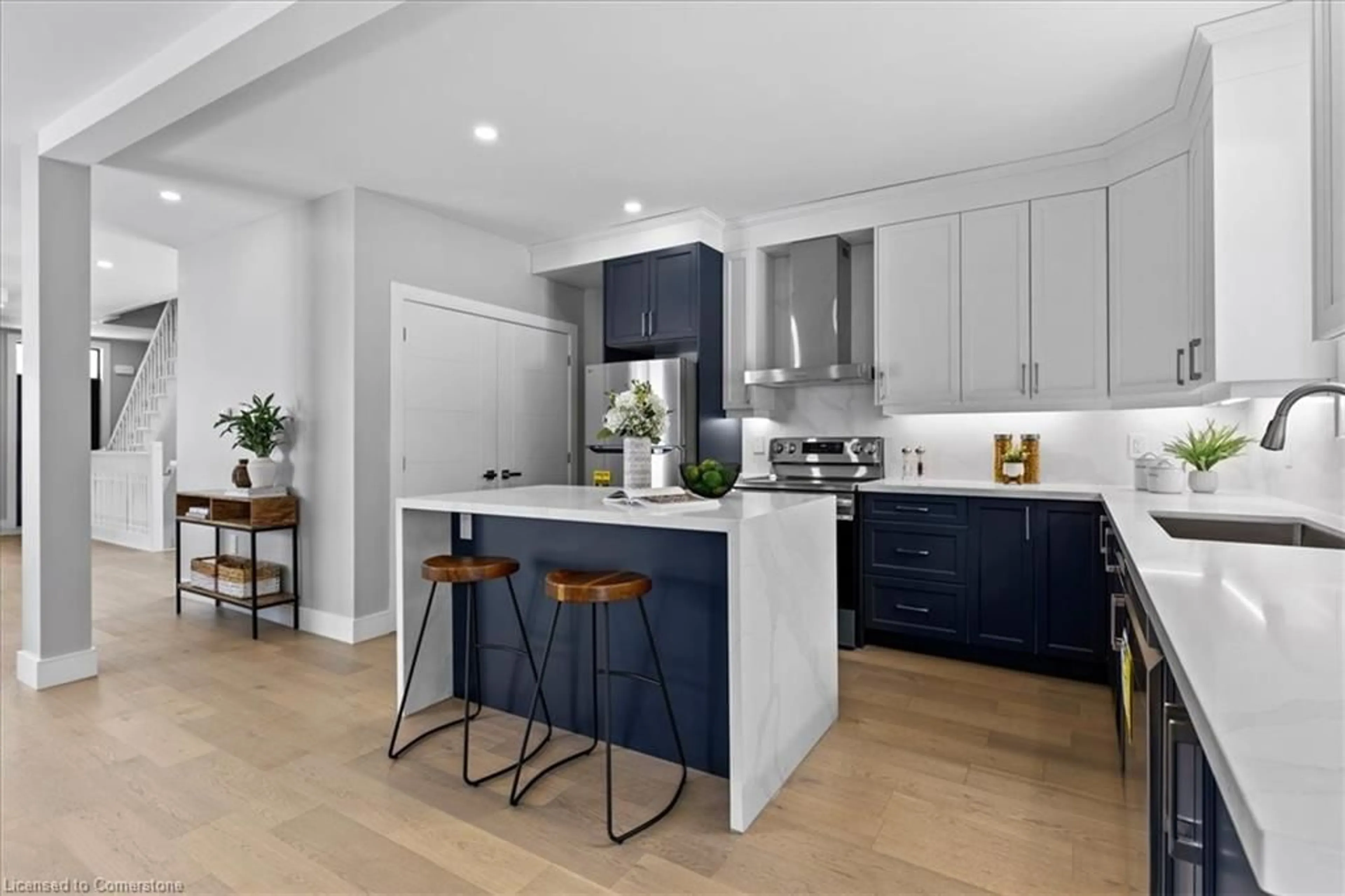 Open concept kitchen, ceramic/tile floor for 46 Bell St, Ingersoll Ontario N5C 2N6
