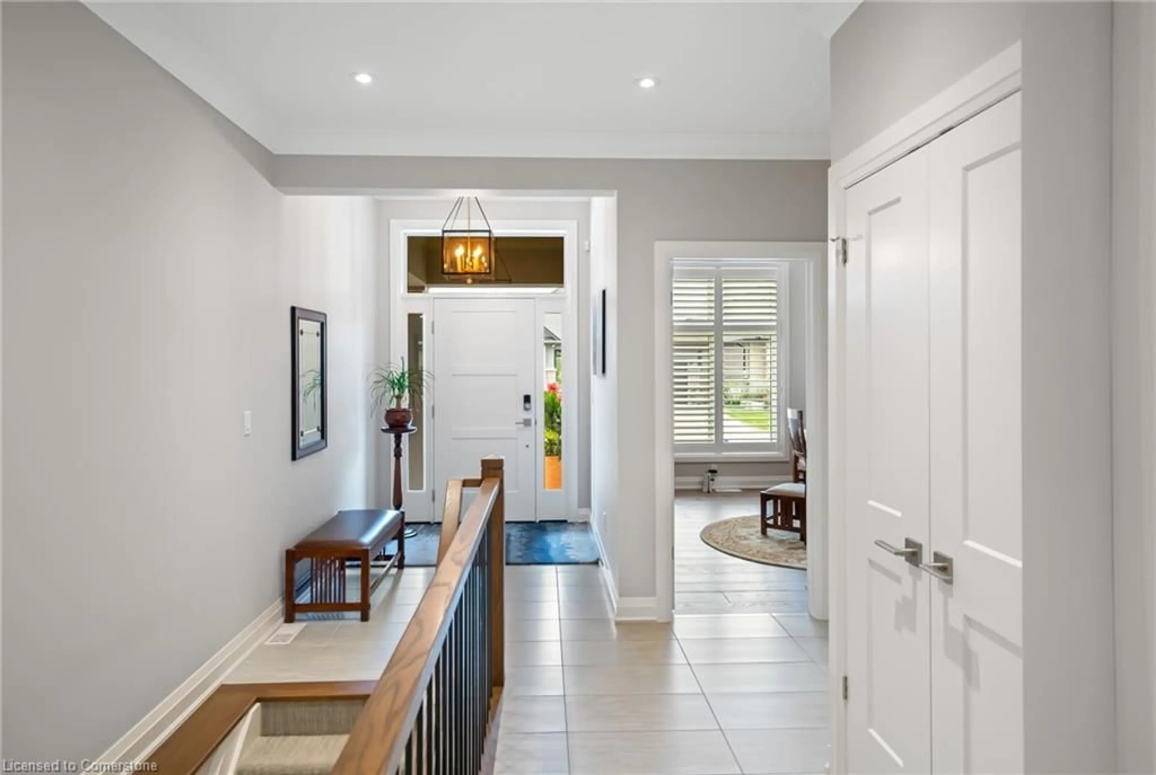 Indoor entryway for 12 Carrick Trail, Welland Ontario L3B 0E7