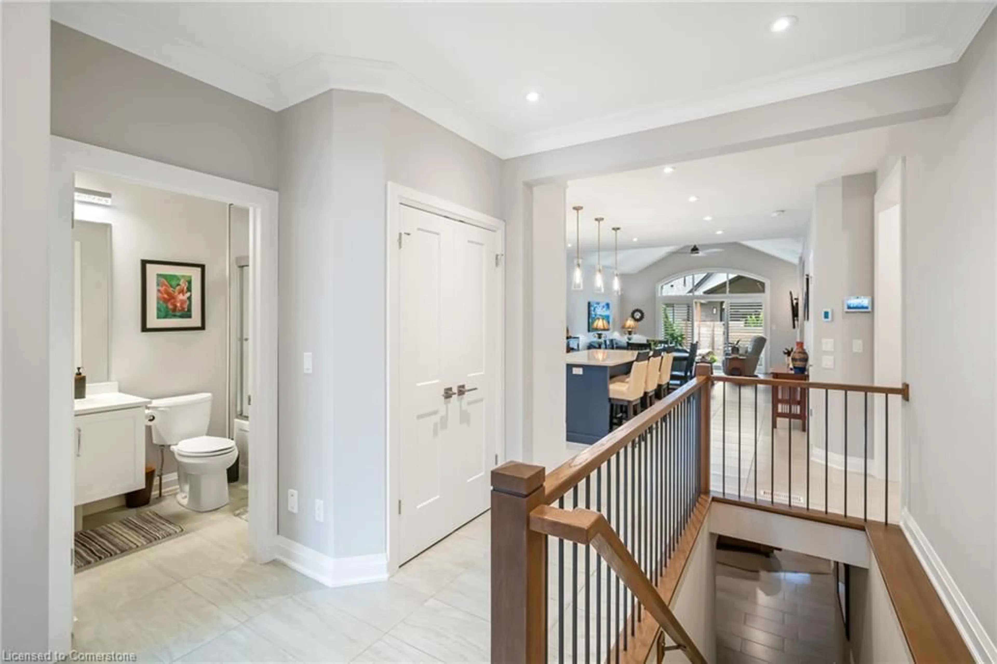 Indoor entryway for 12 Carrick Trail, Welland Ontario L3B 0E7