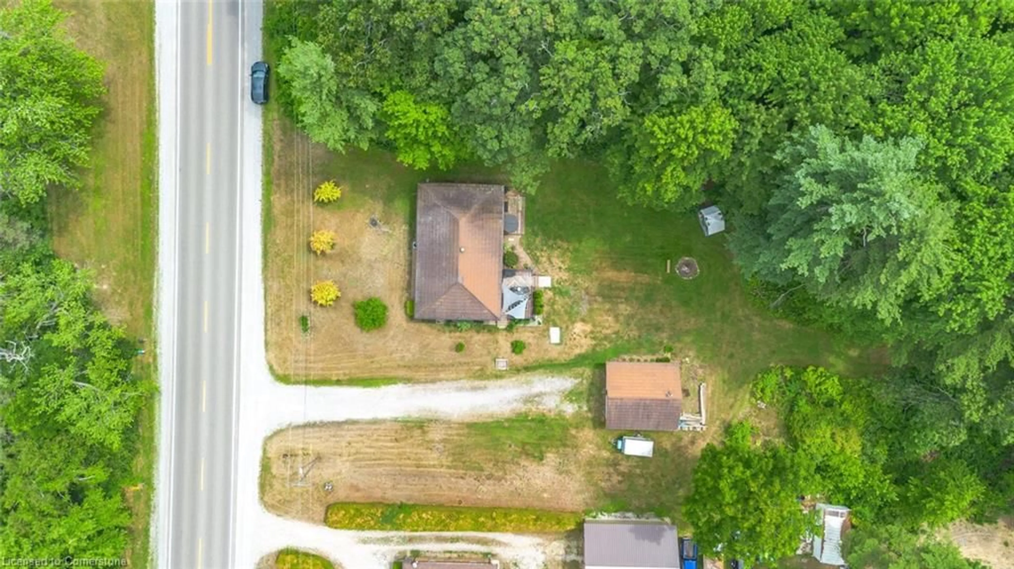 A pic from outside/outdoor area/front of a property/back of a property/a pic from drone, street for 555 Turkeypoint Rd, Vittoria Ontario N0E 1W0