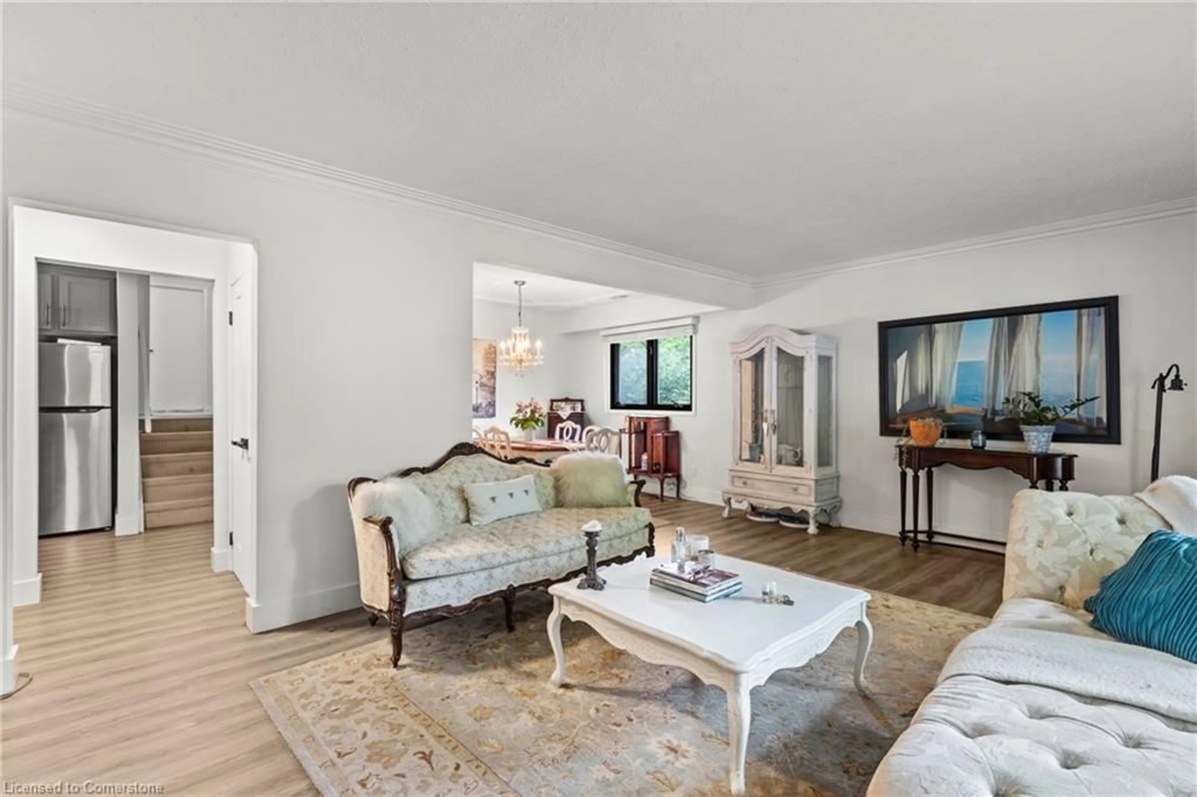 Living room with furniture, unknown for 4252 William St St, Lincoln Ontario L0R 1B0