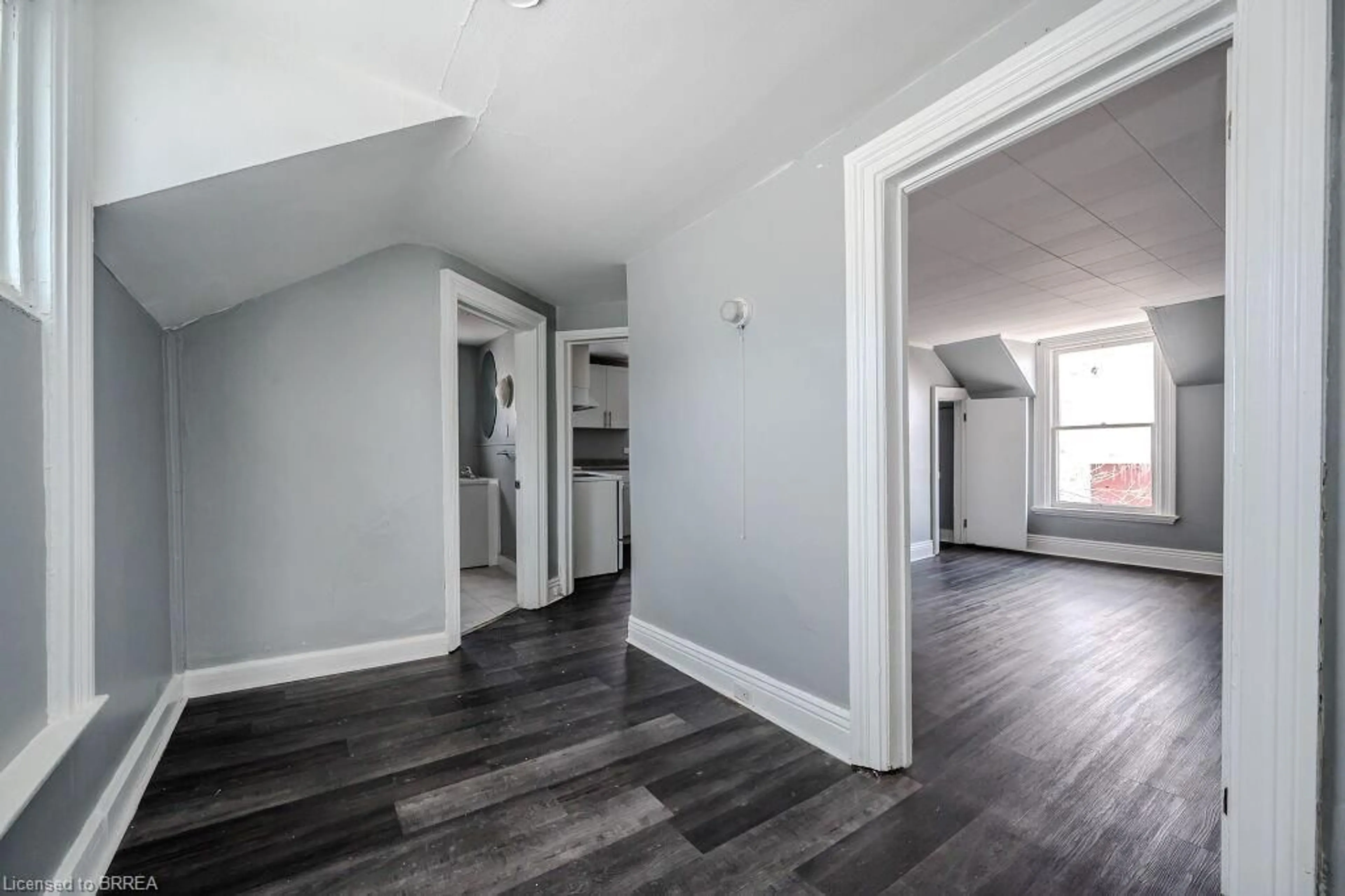 A pic of a room for 39 Park Ave, Brantford Ontario N3S 5H2