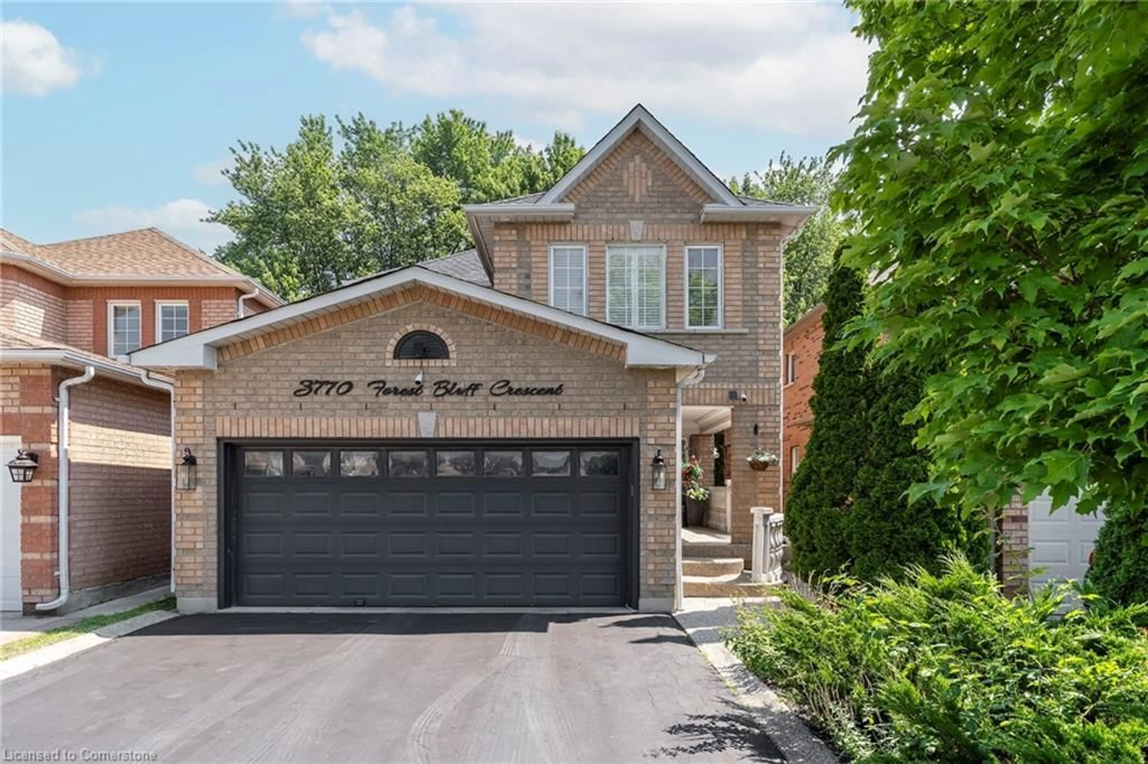 Home with brick exterior material, street for 3770 Forest Bluff Cres, Mississauga Ontario L5N 7T8