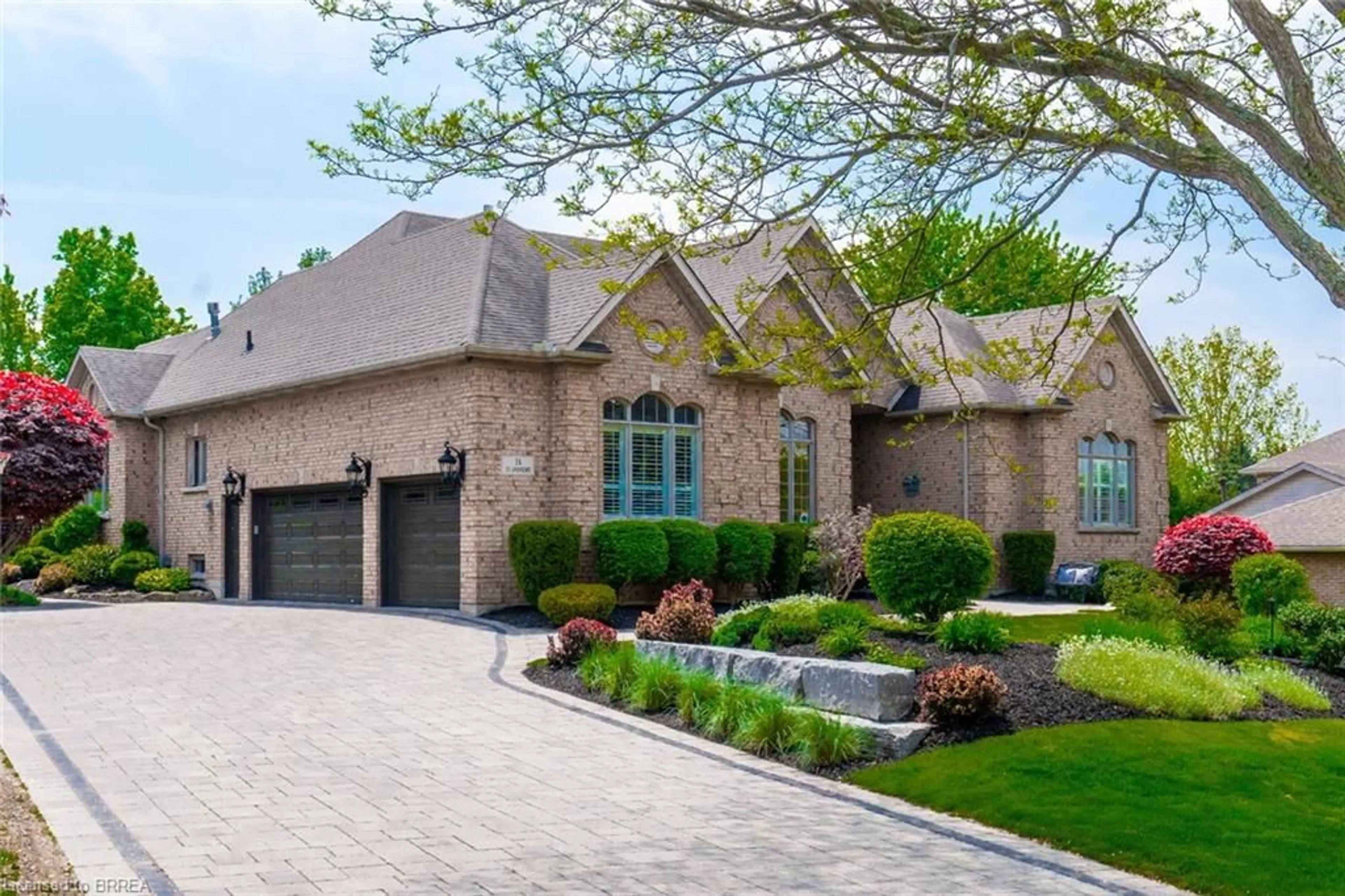 Home with brick exterior material, street for 75 St. Andrews Dr, Brantford Ontario N3T 6H3