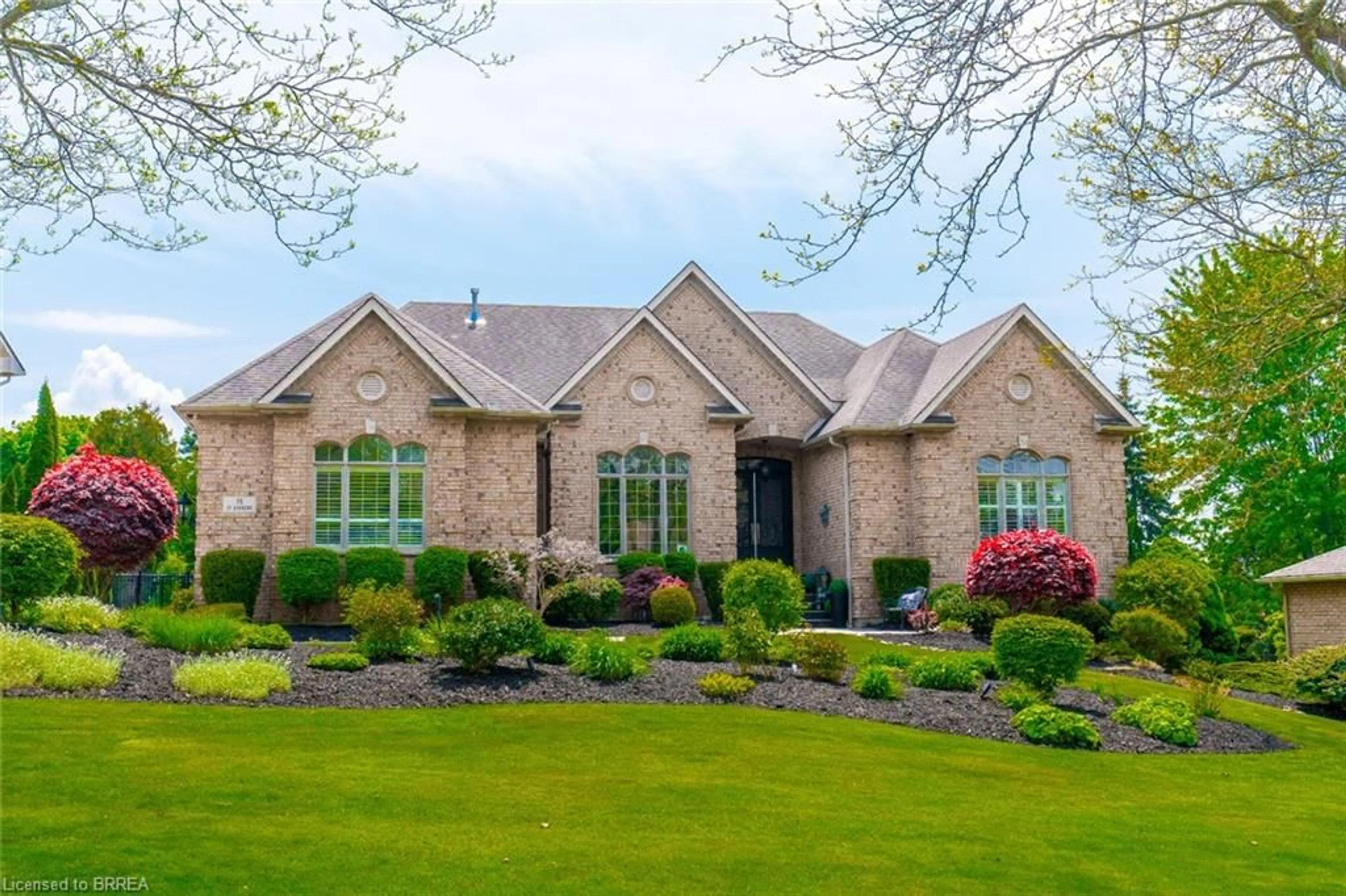 Home with brick exterior material, street for 75 St. Andrews Dr, Brantford Ontario N3T 6H3