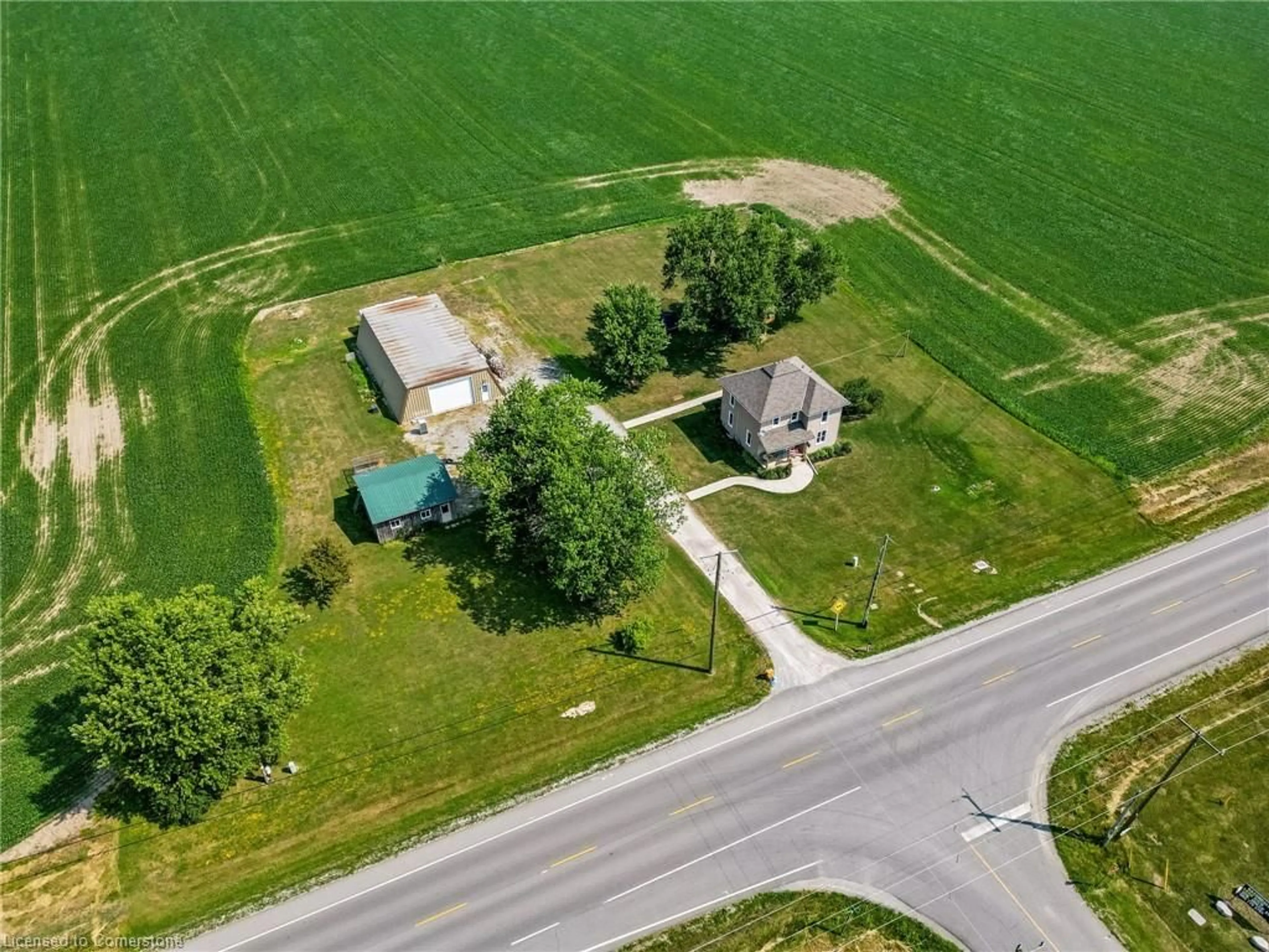 A pic from outside/outdoor area/front of a property/back of a property/a pic from drone, street for 3647 Rainham Rd, Selkirk Ontario N0A 1P0