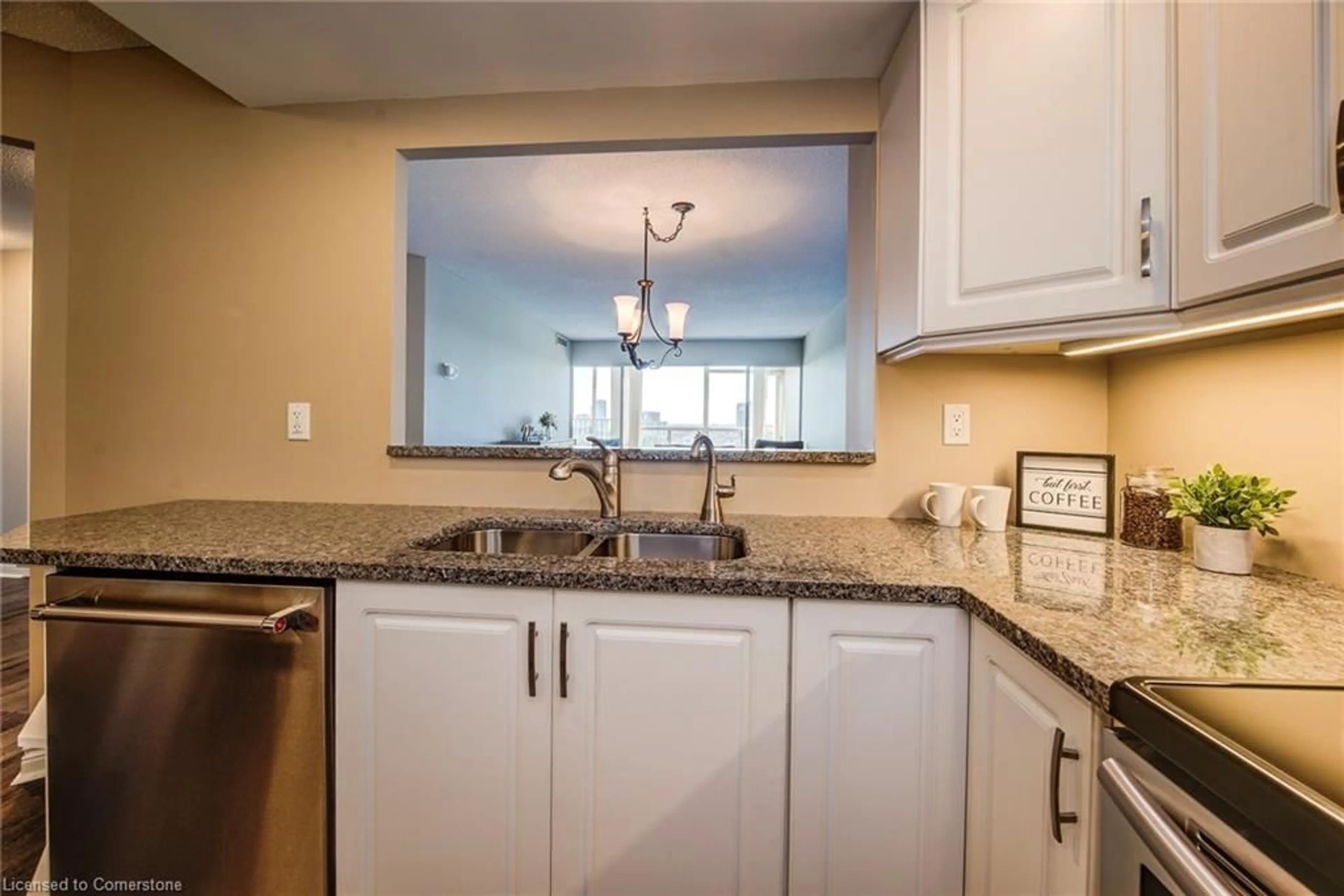Standard kitchen, ceramic/tile floor for 6 Willow St #2203, Waterloo Ontario N2J 4S3