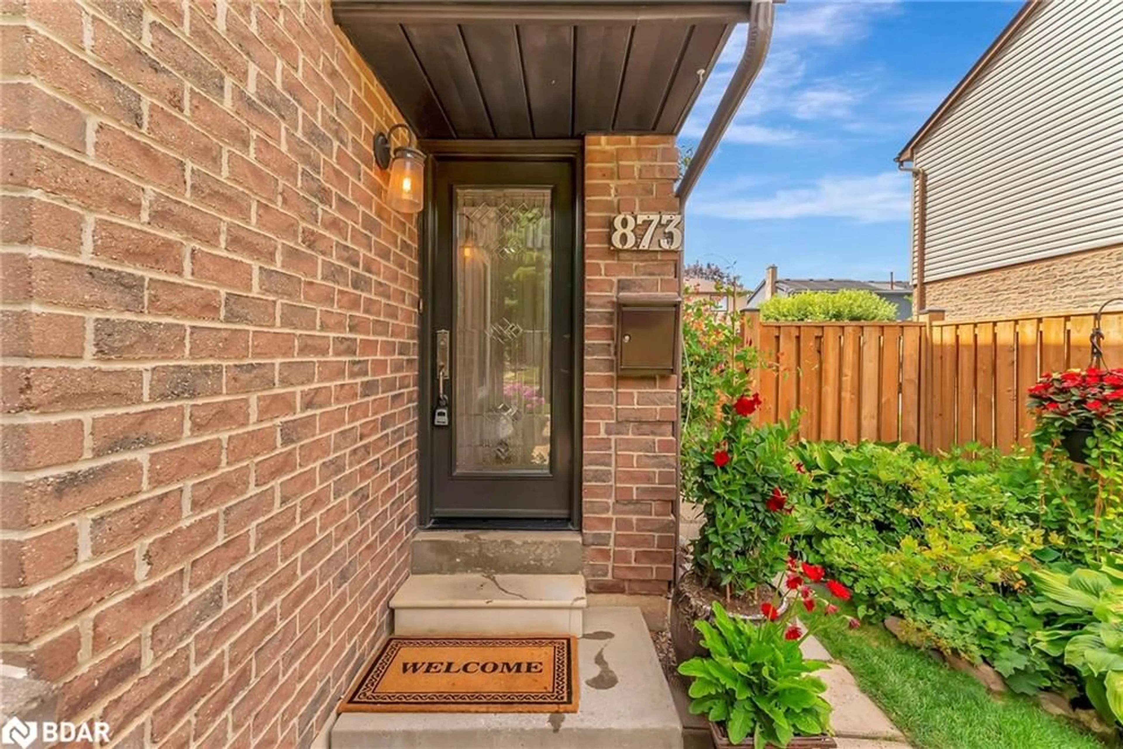 Unknown for 873 Laurier Ave, Milton Ontario L9T 4H4