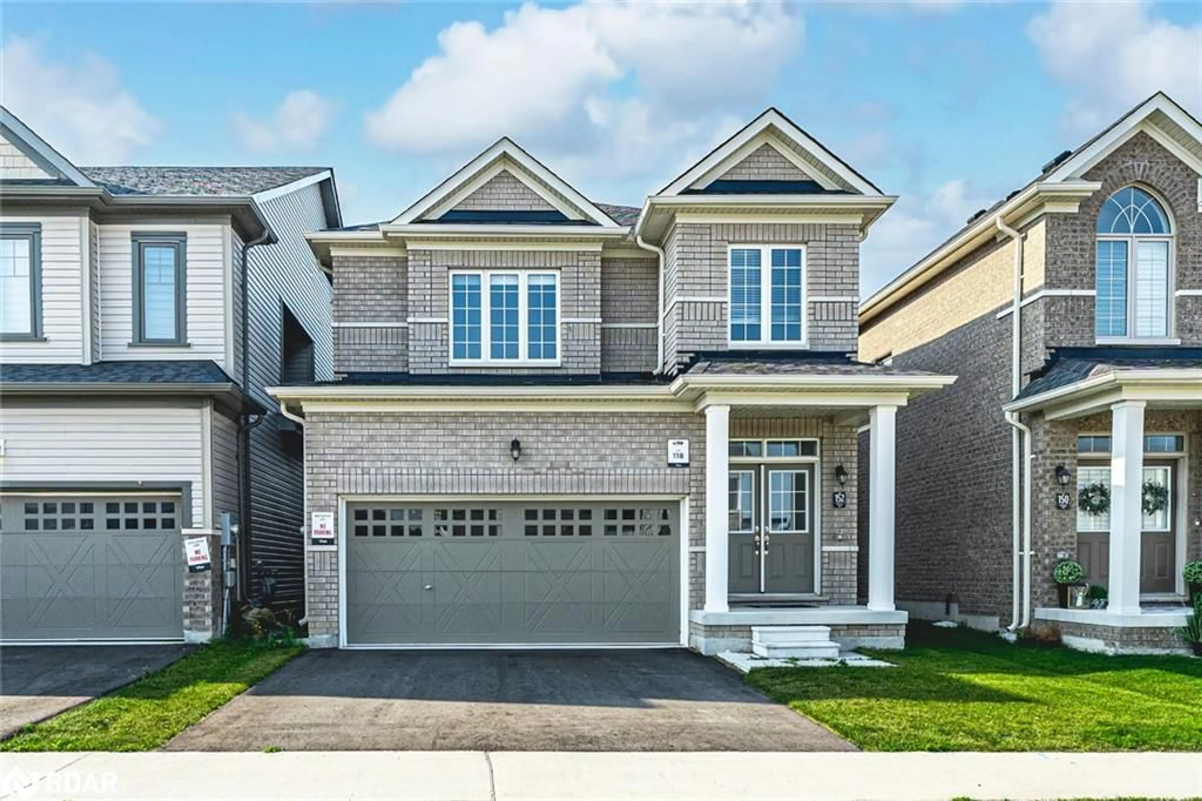 Home with brick exterior material, street for 152 Nottingham Road, Barrie Ontario L9S 2Z8