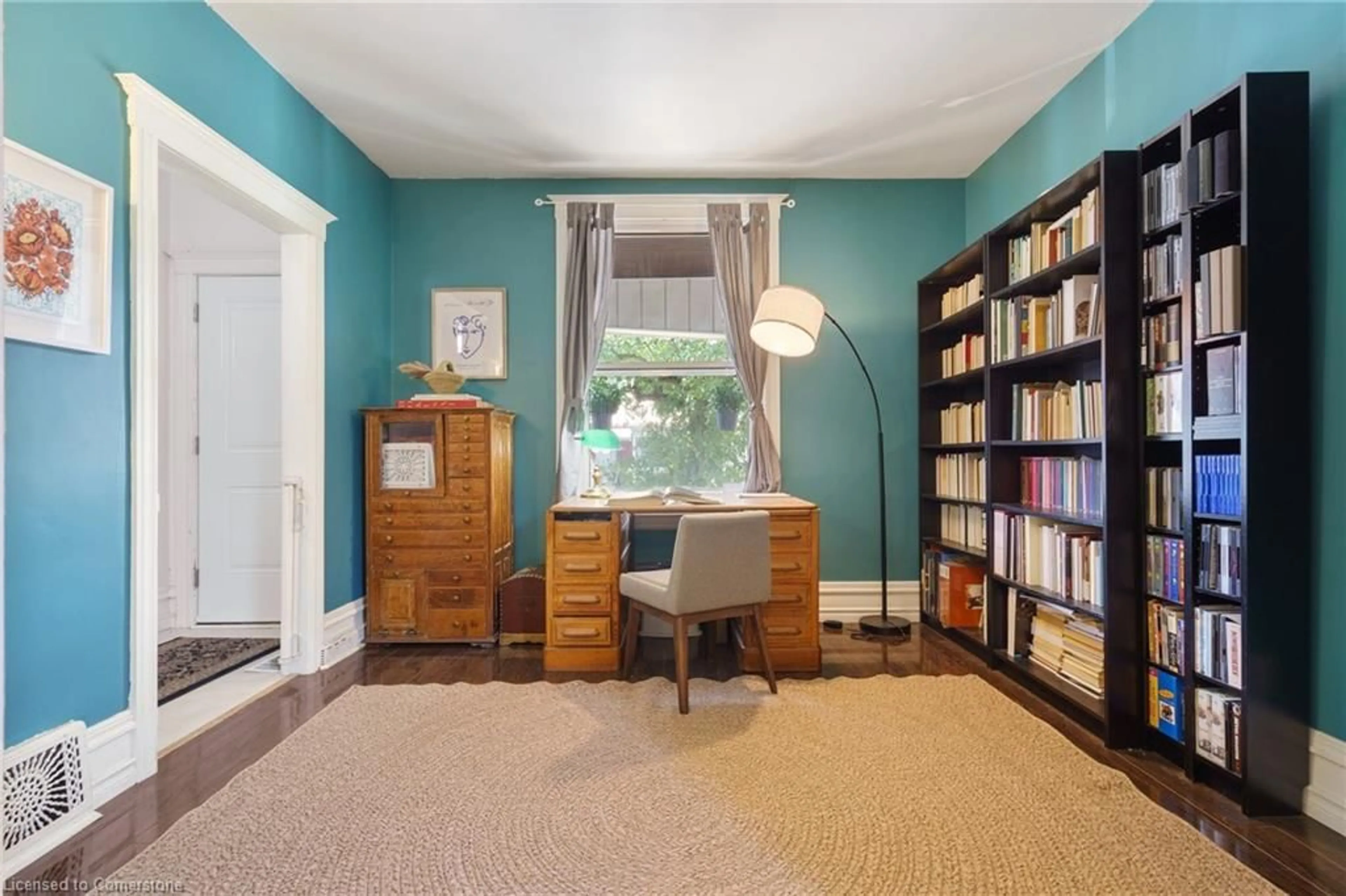 A pic of a room for 41 Princess St, Hamilton Ontario L8L 3K7