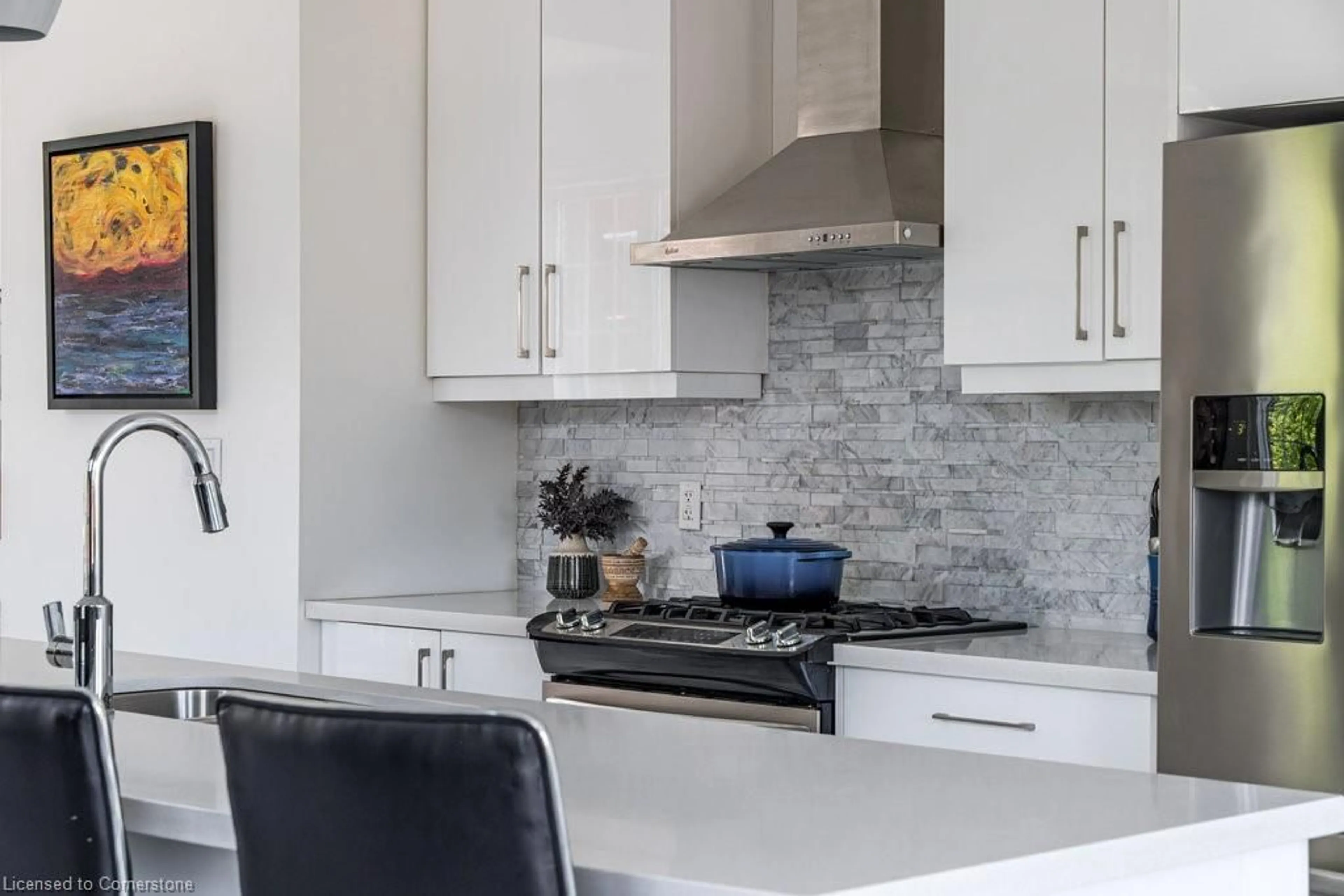 Contemporary kitchen, ceramic/tile floor for 96 Augusta St, Hamilton Ontario L8N 1R2
