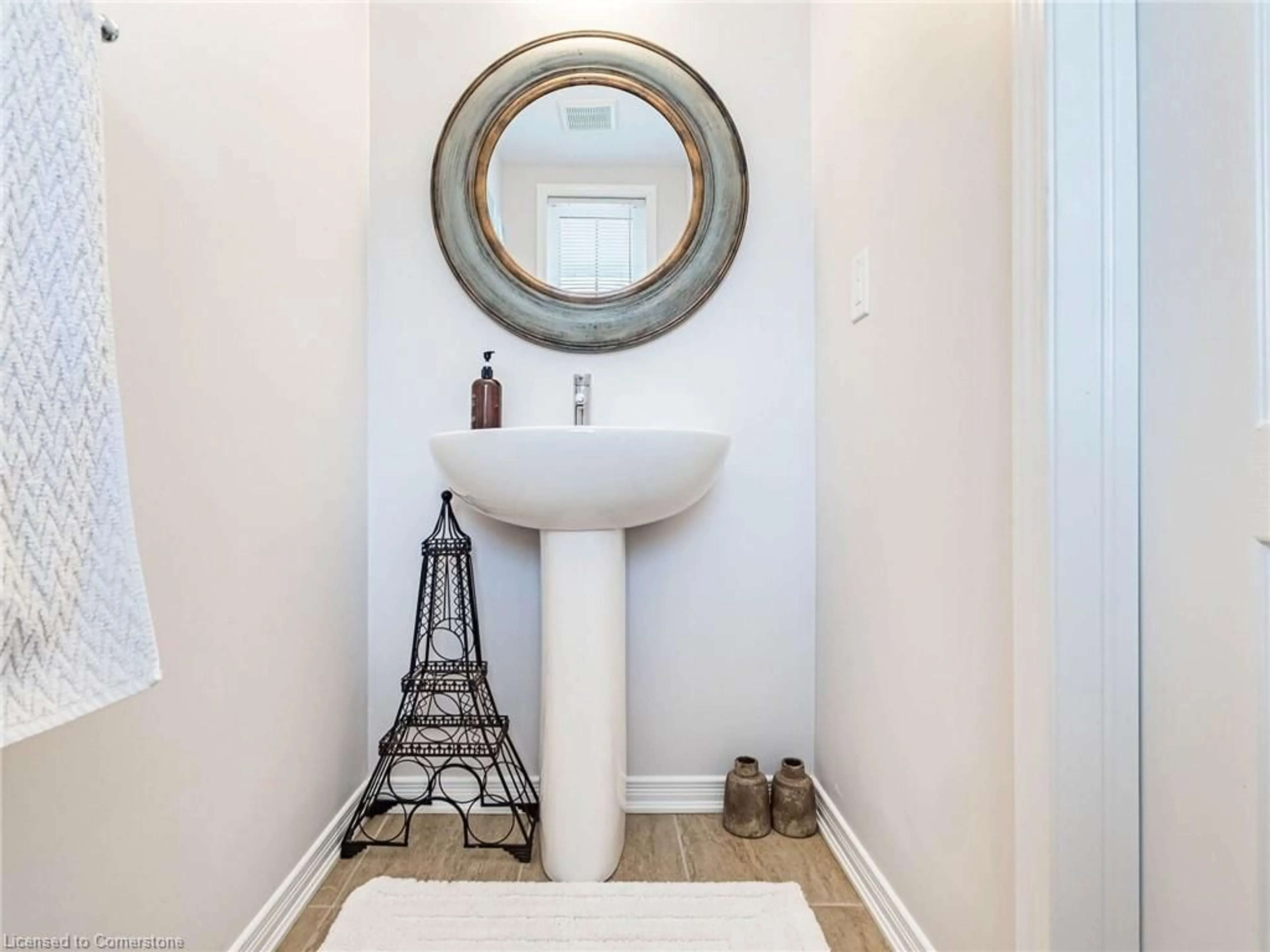 Contemporary bathroom, ceramic/tile floor for 173 Kinsman Dr, Binbrook Ontario L0R 1C0