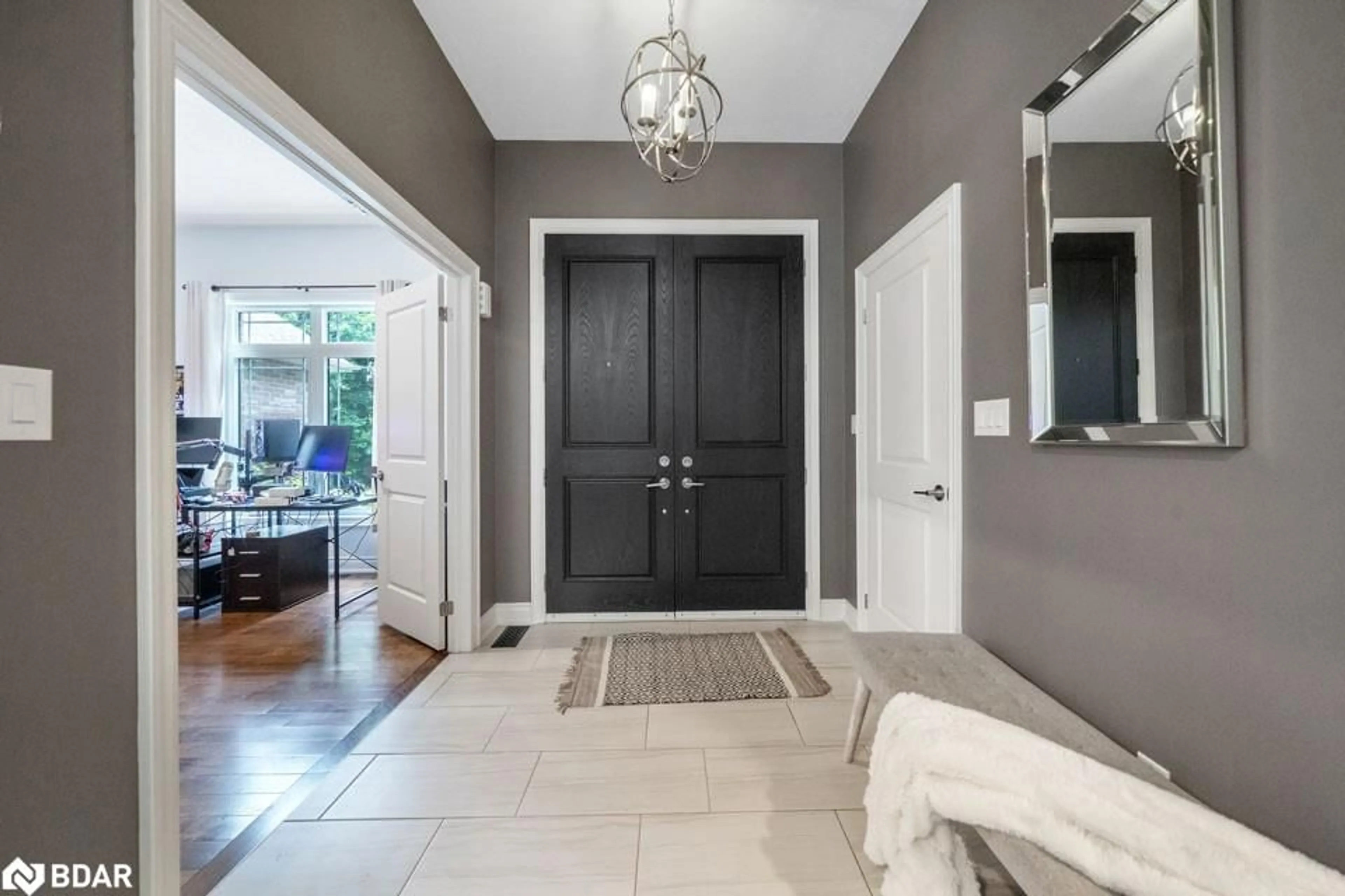 Indoor entryway for 20 Marni Lane, Simcoe Ontario L0L 2K0