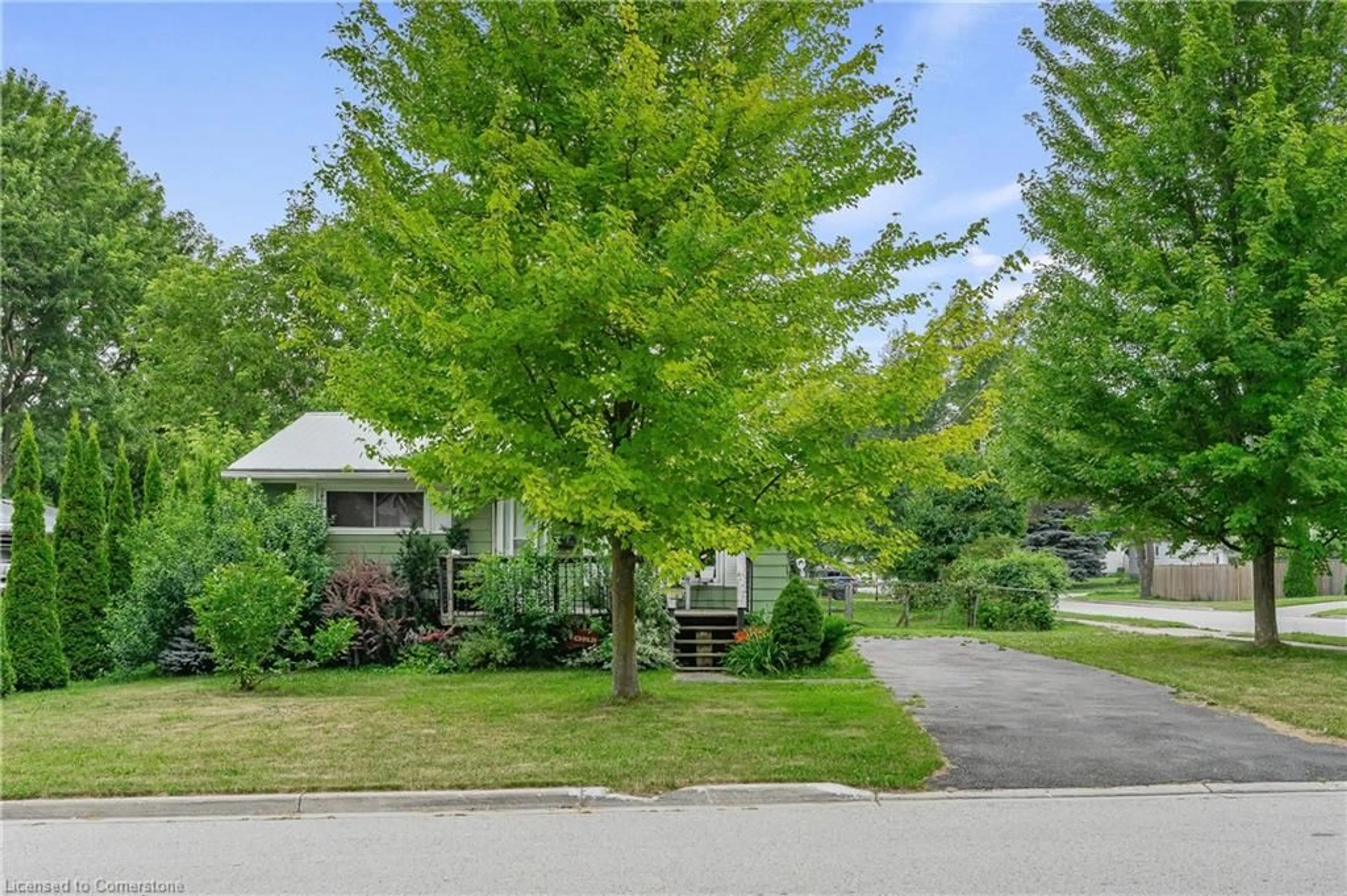 Unknown for 585 Richmond Ave, Listowel Ontario N4W 2Z4