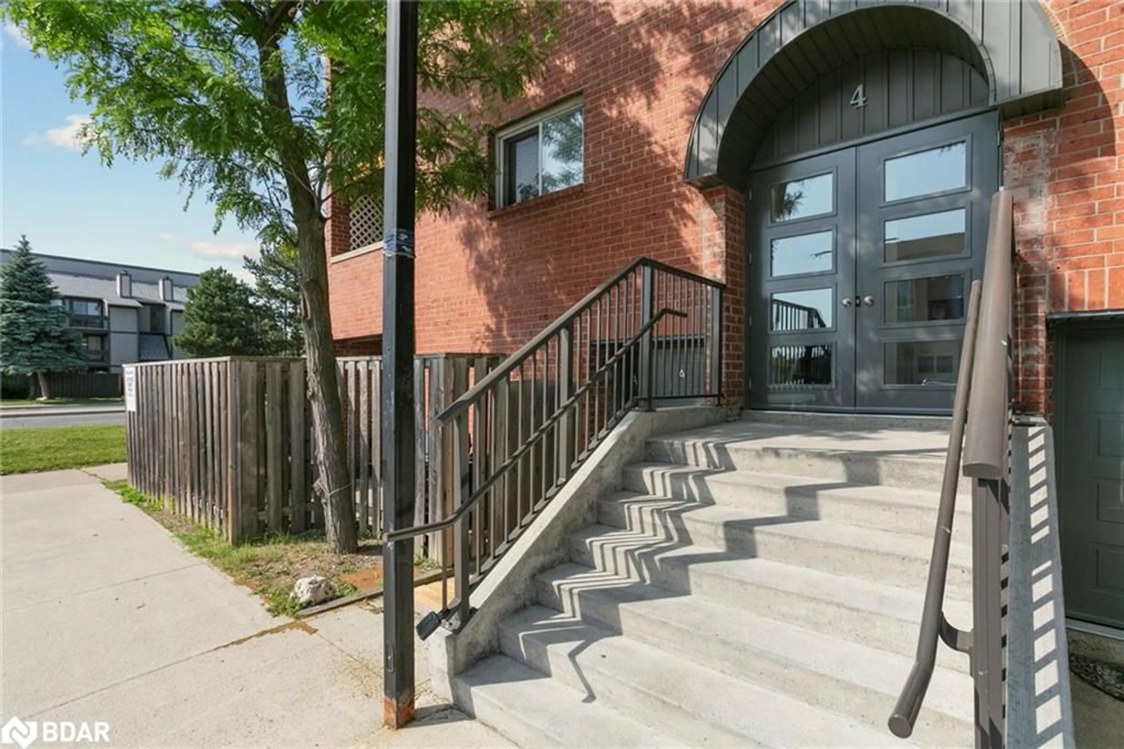 Unknown for 2866 Battleford Rd #4E, Mississauga Ontario L5N 3L3