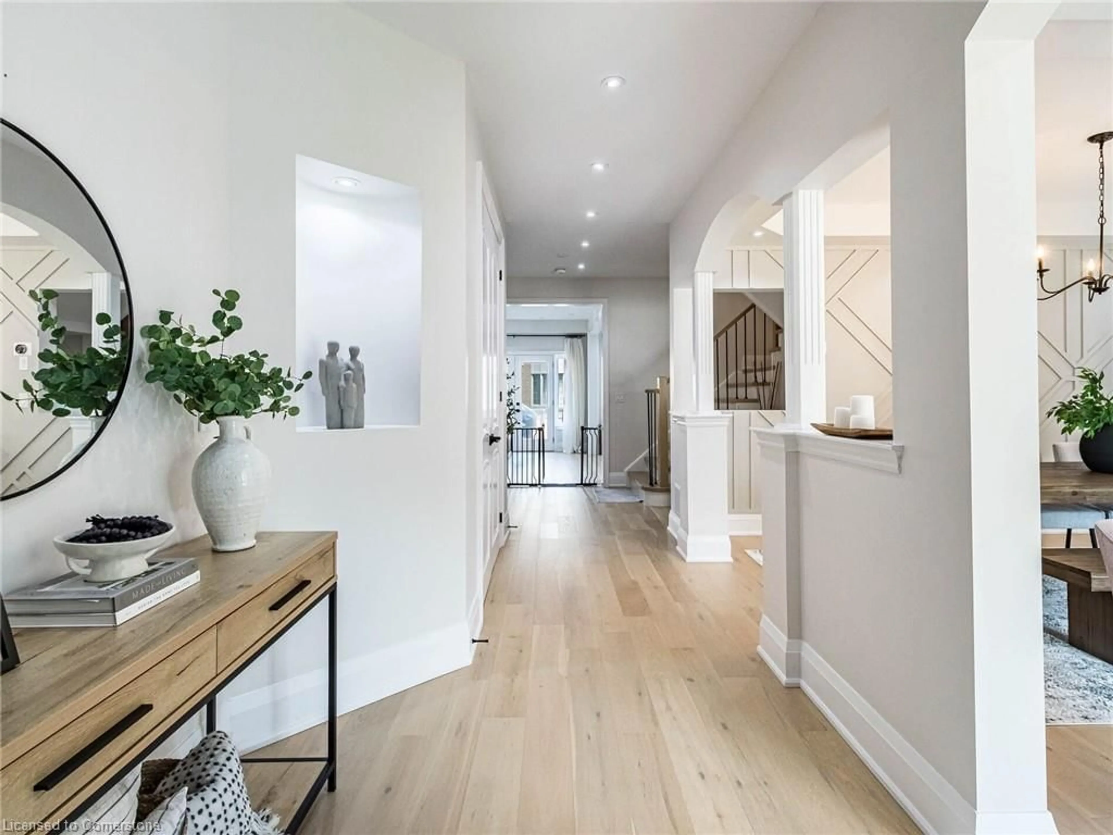 Indoor entryway for 144 Bloomsbury Ave, Brampton Ontario L6P 2X2