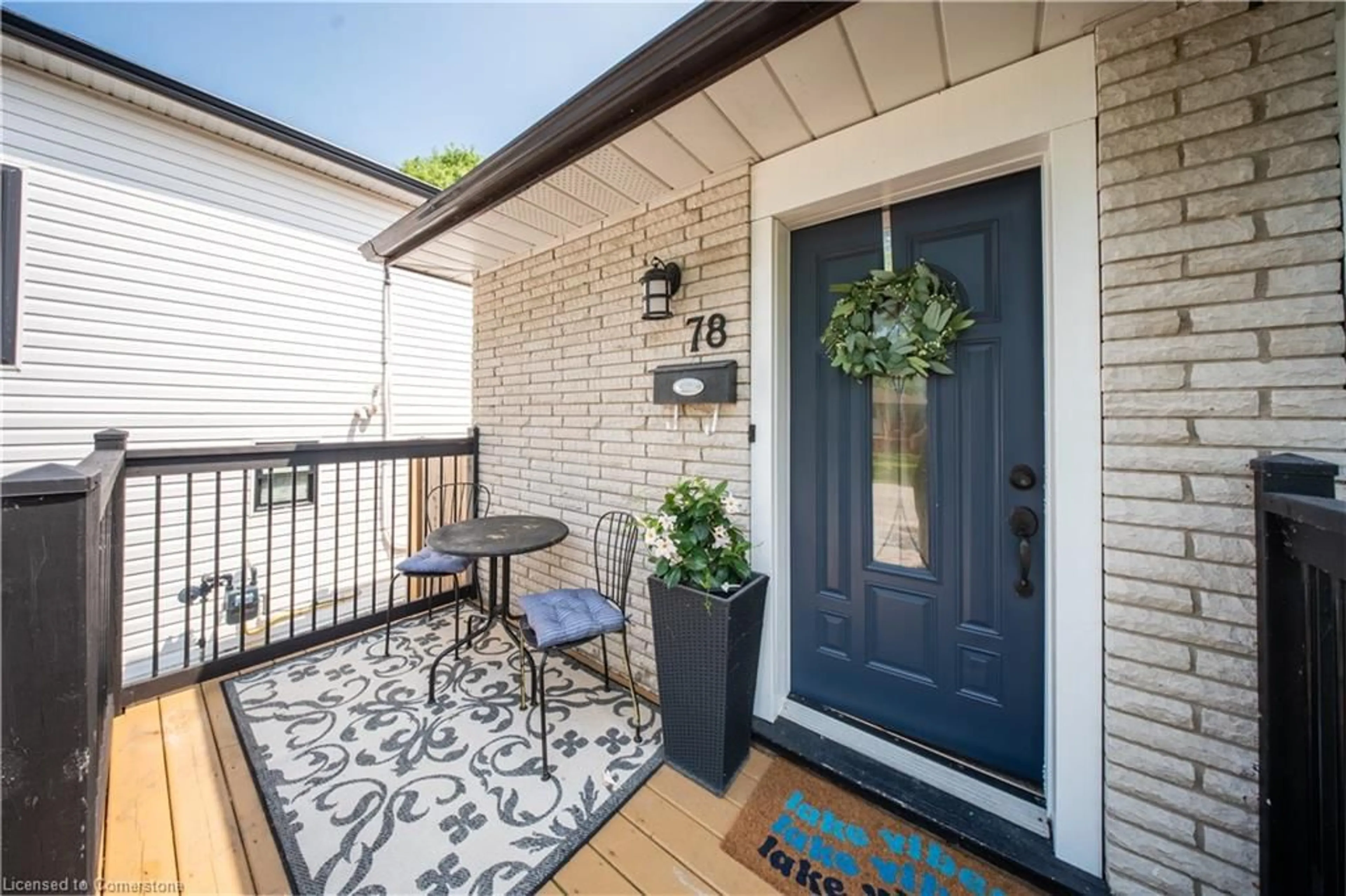 Indoor entryway for 78 Melody Trail, St. Catharines Ontario L2M 1C7