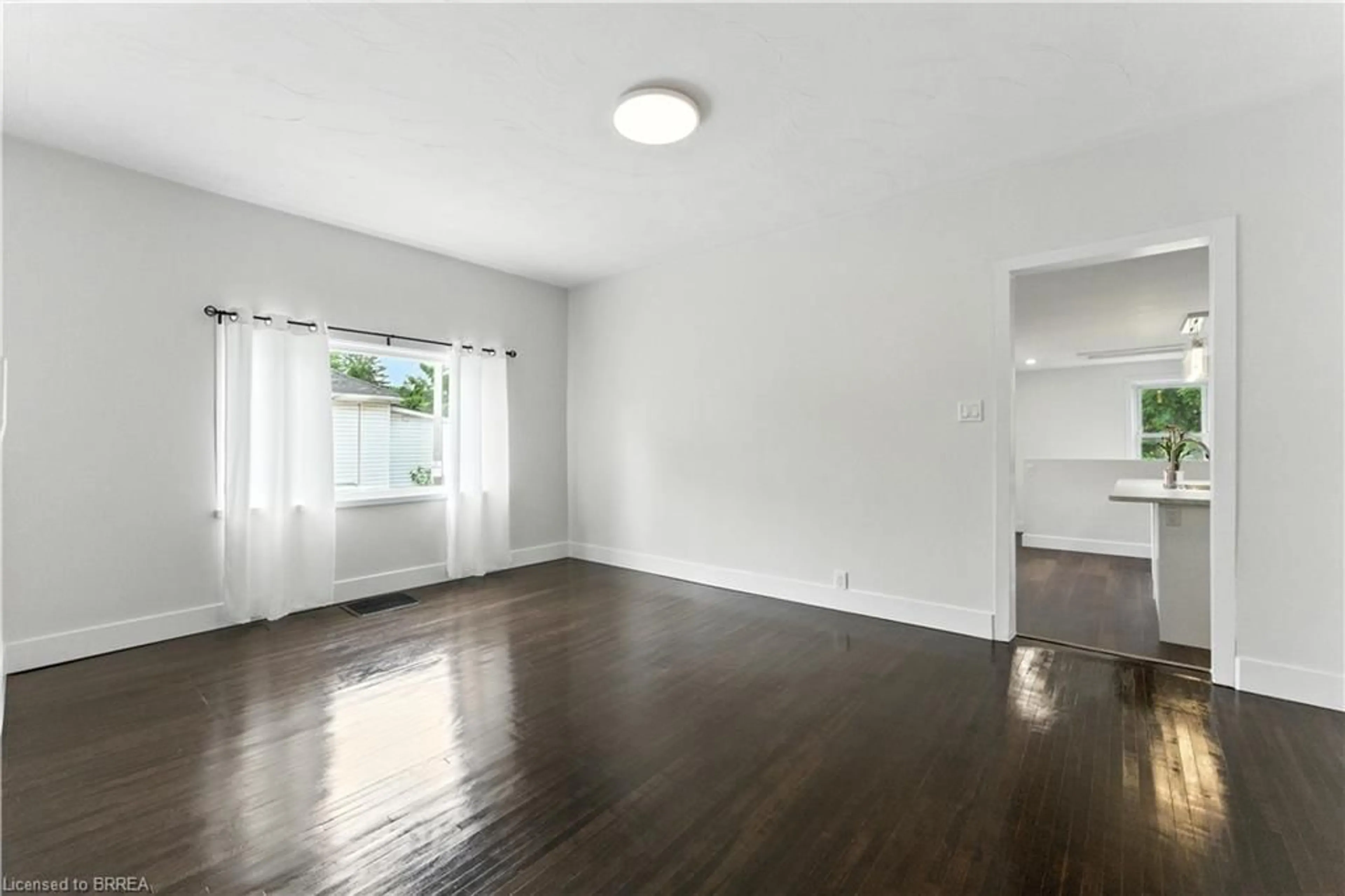 A pic of a room for 34 North Park St, Brantford Ontario N3R 4J6
