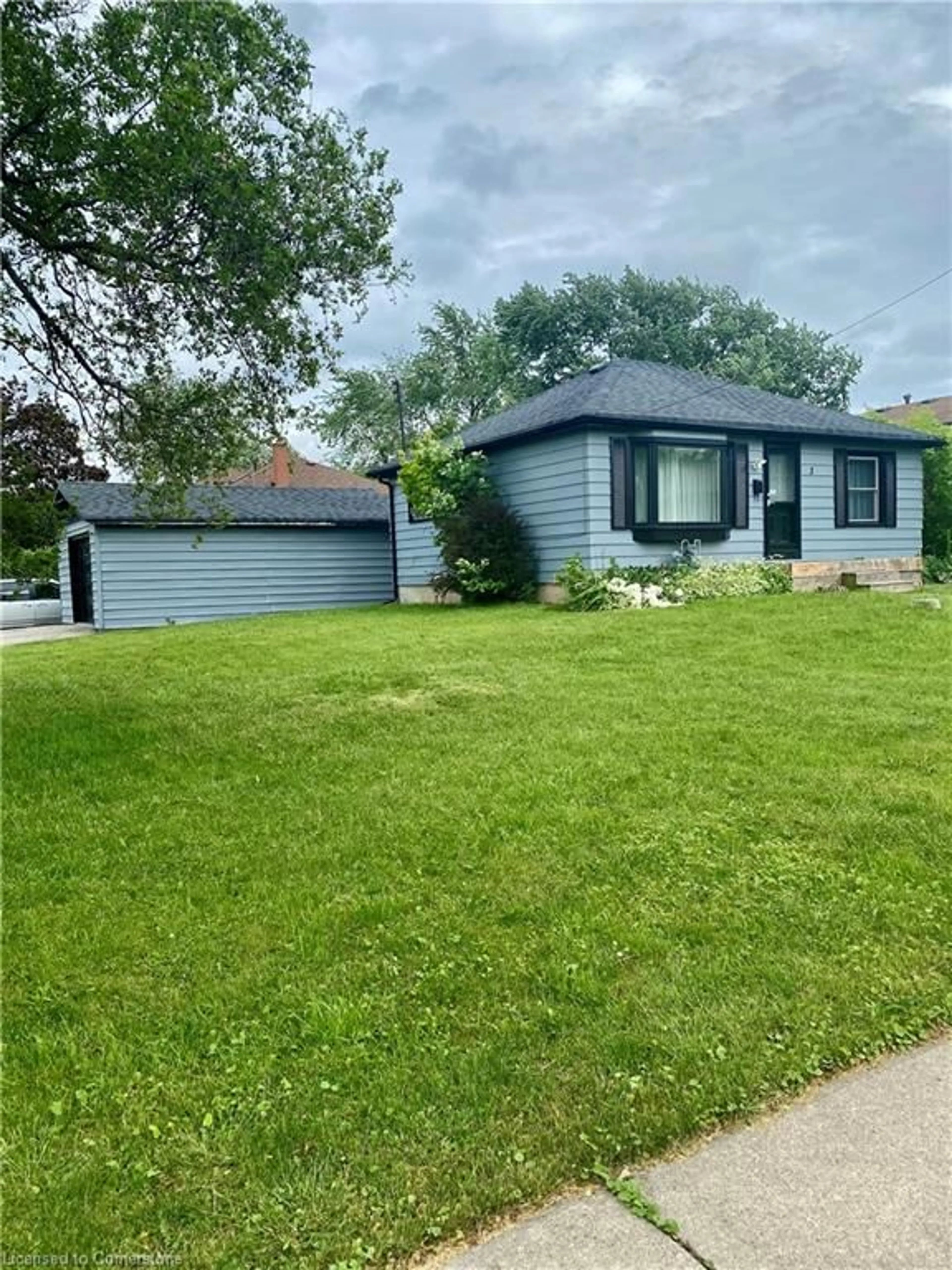 Unknown for 3 Maitland Ave, Hamilton Ontario L9A 3J4