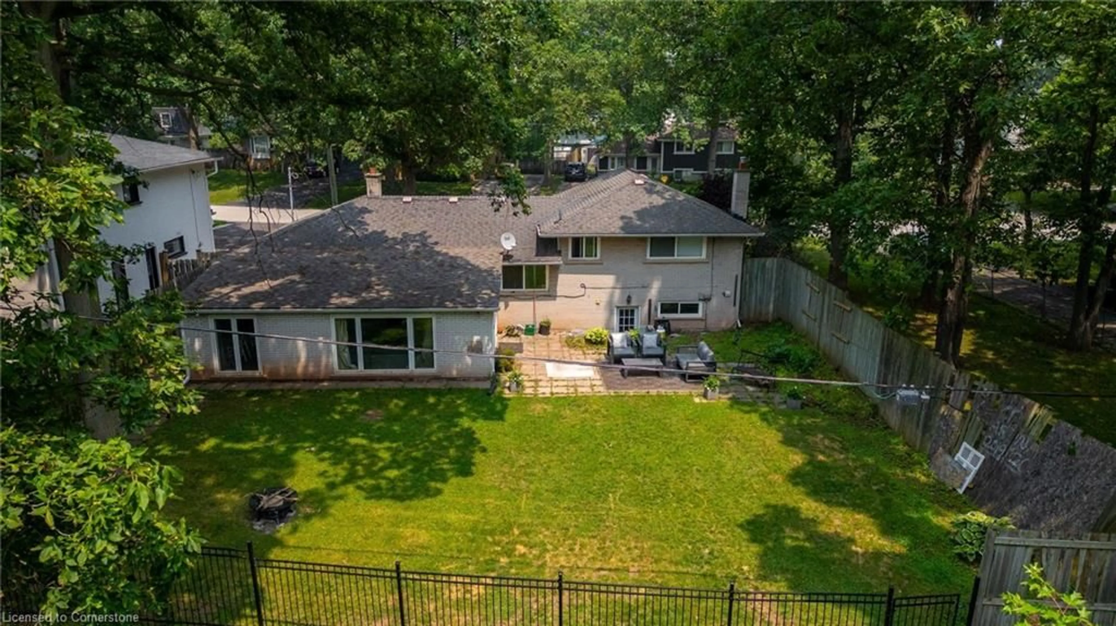 A pic from outside/outdoor area/front of a property/back of a property/a pic from drone, unknown for 548 Swann Dr, Oakville Ontario L6L 3X1