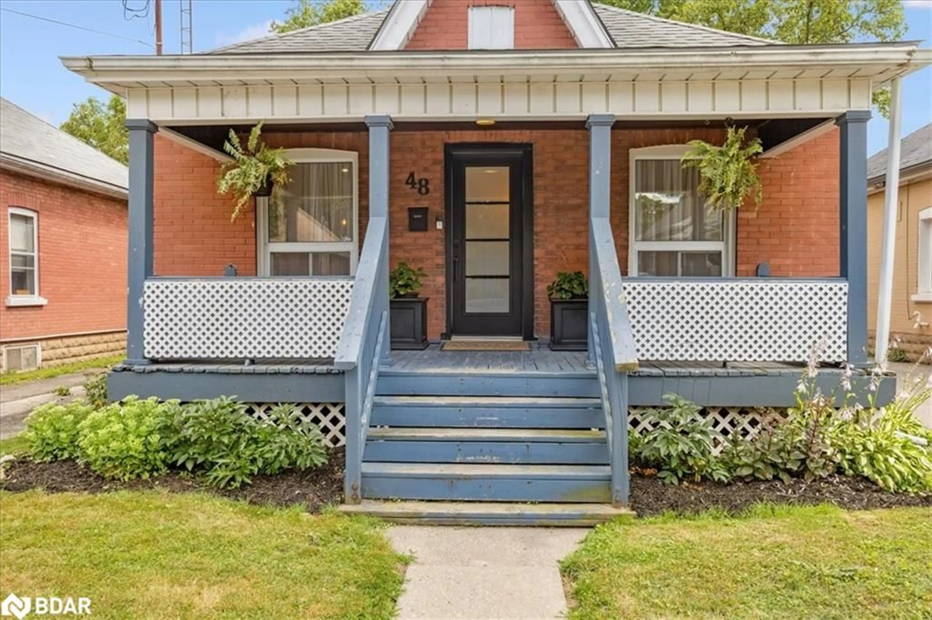 Home with brick exterior material, street for 48 Aberdeen Ave, Brantford Ontario N3S 1R8