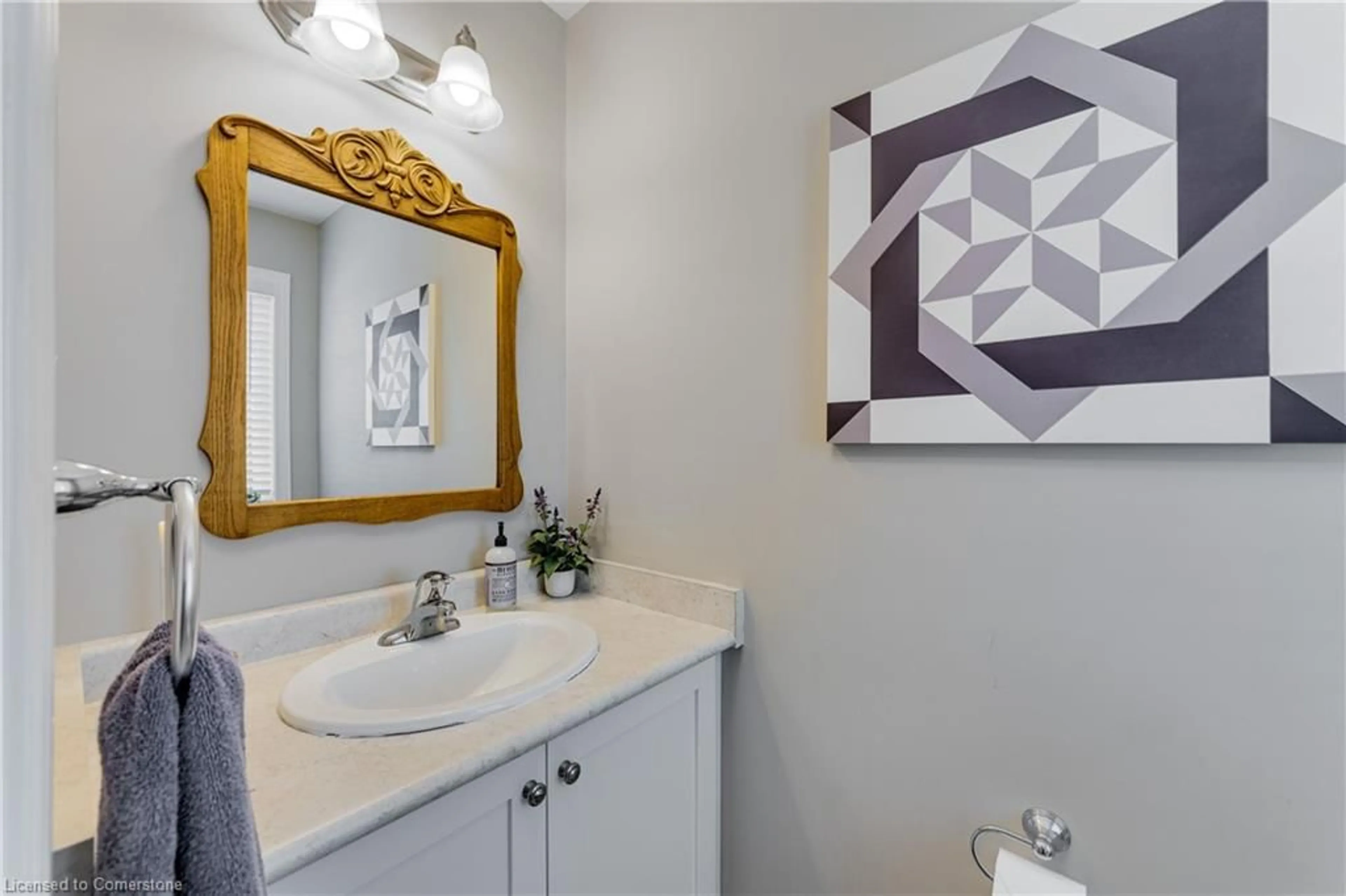 Standard bathroom, ceramic/tile floor for 257 Quebec St, Stayner Ontario L0M 1S0