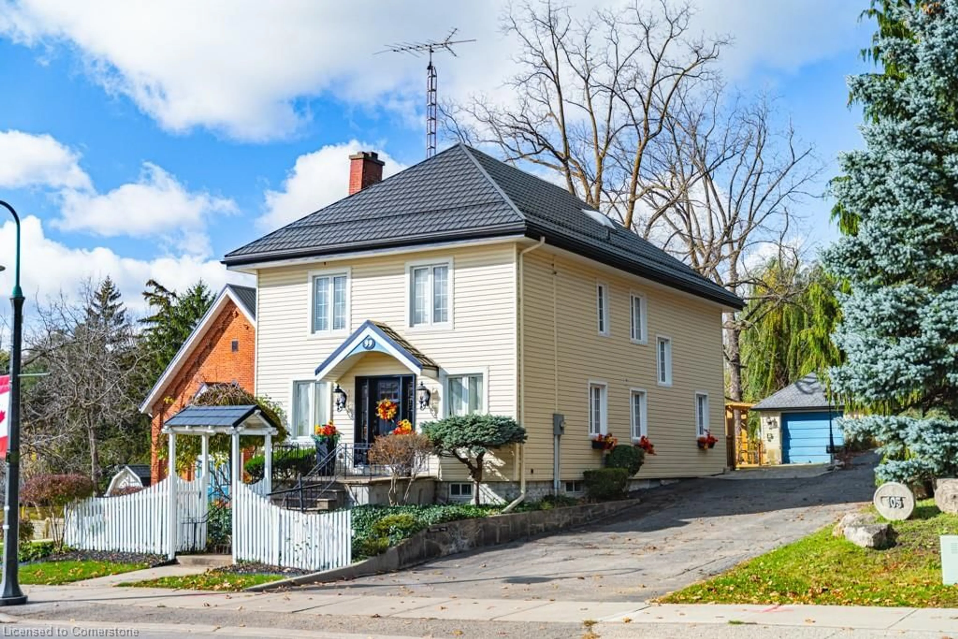 Home with brick exterior material, street for 99 Argyle St, Caledonia Ontario N3W 1B8