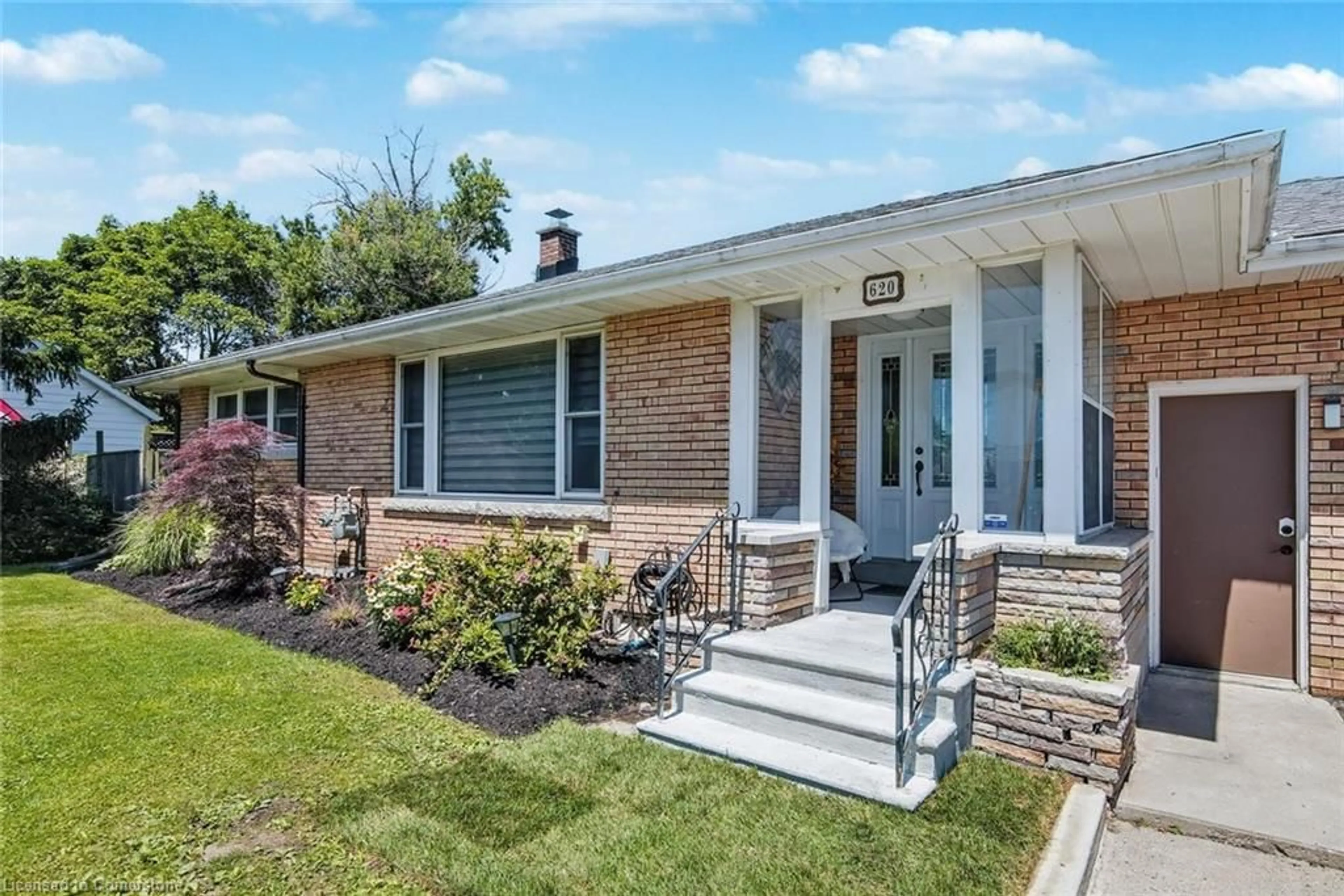 Home with brick exterior material, street for 620 North St, Cambridge Ontario N3H 1G7