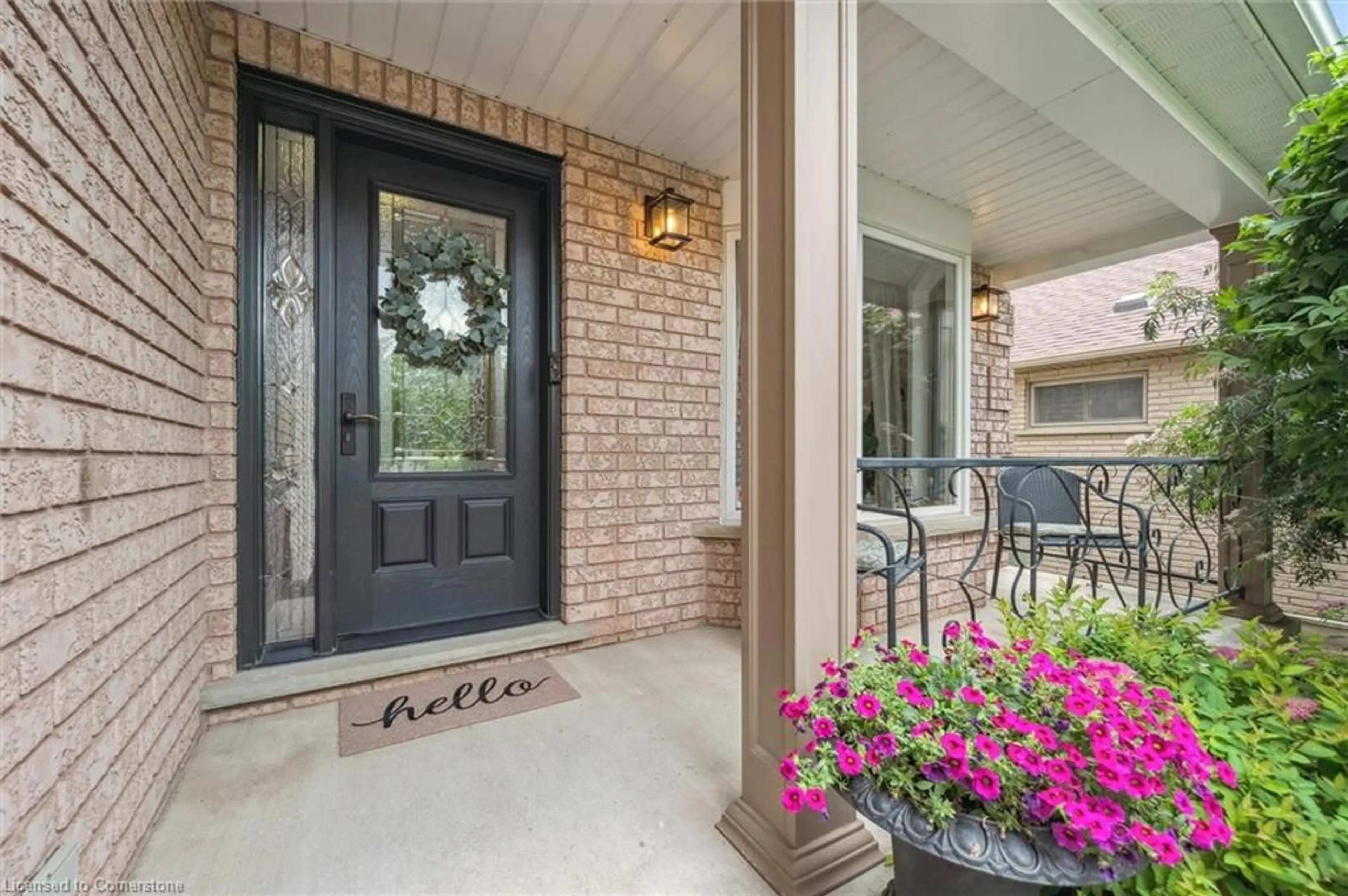 Indoor entryway for 12 Sullivan Crt, Cambridge Ontario N1S 5A4