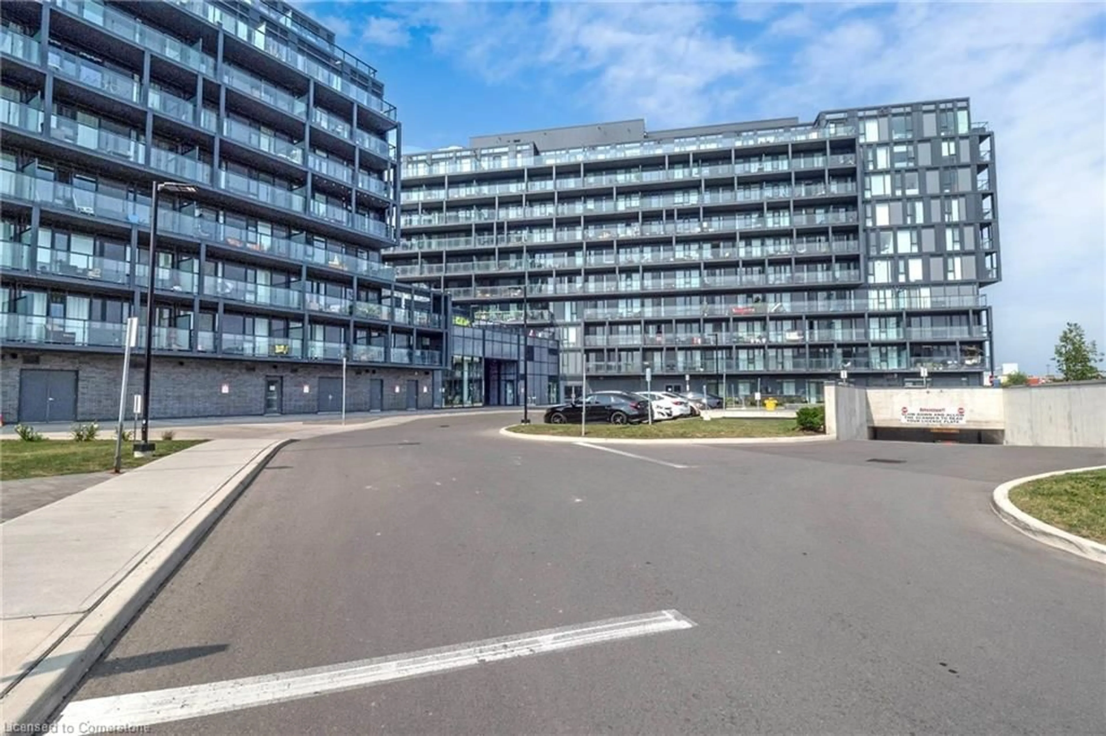 Unknown for 2310 Dakota Common Common #A814, Burlington Ontario L7M 2A8