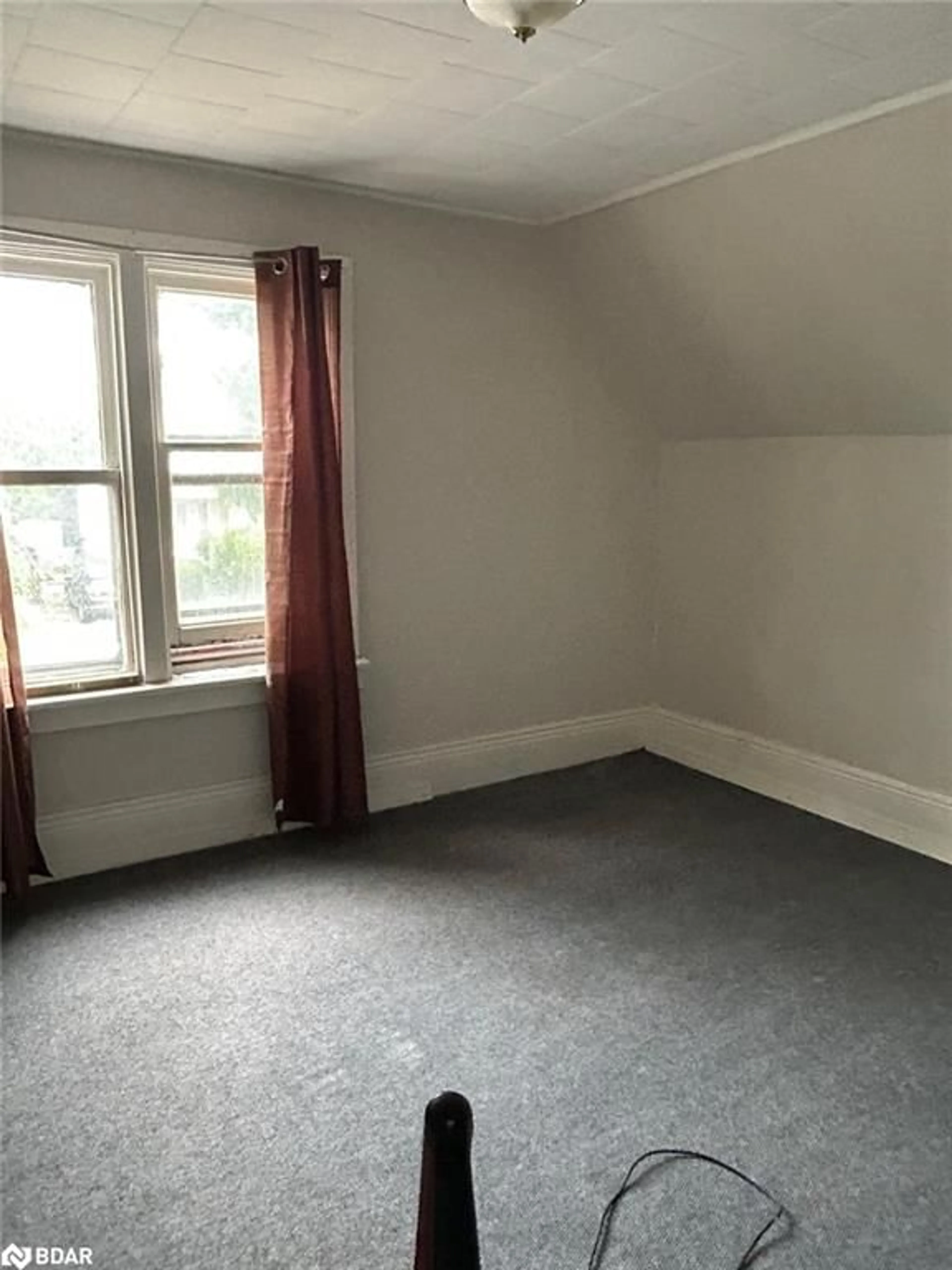 A pic of a room for 207 Tamarac St, Dunnville Ontario N1A 2C5