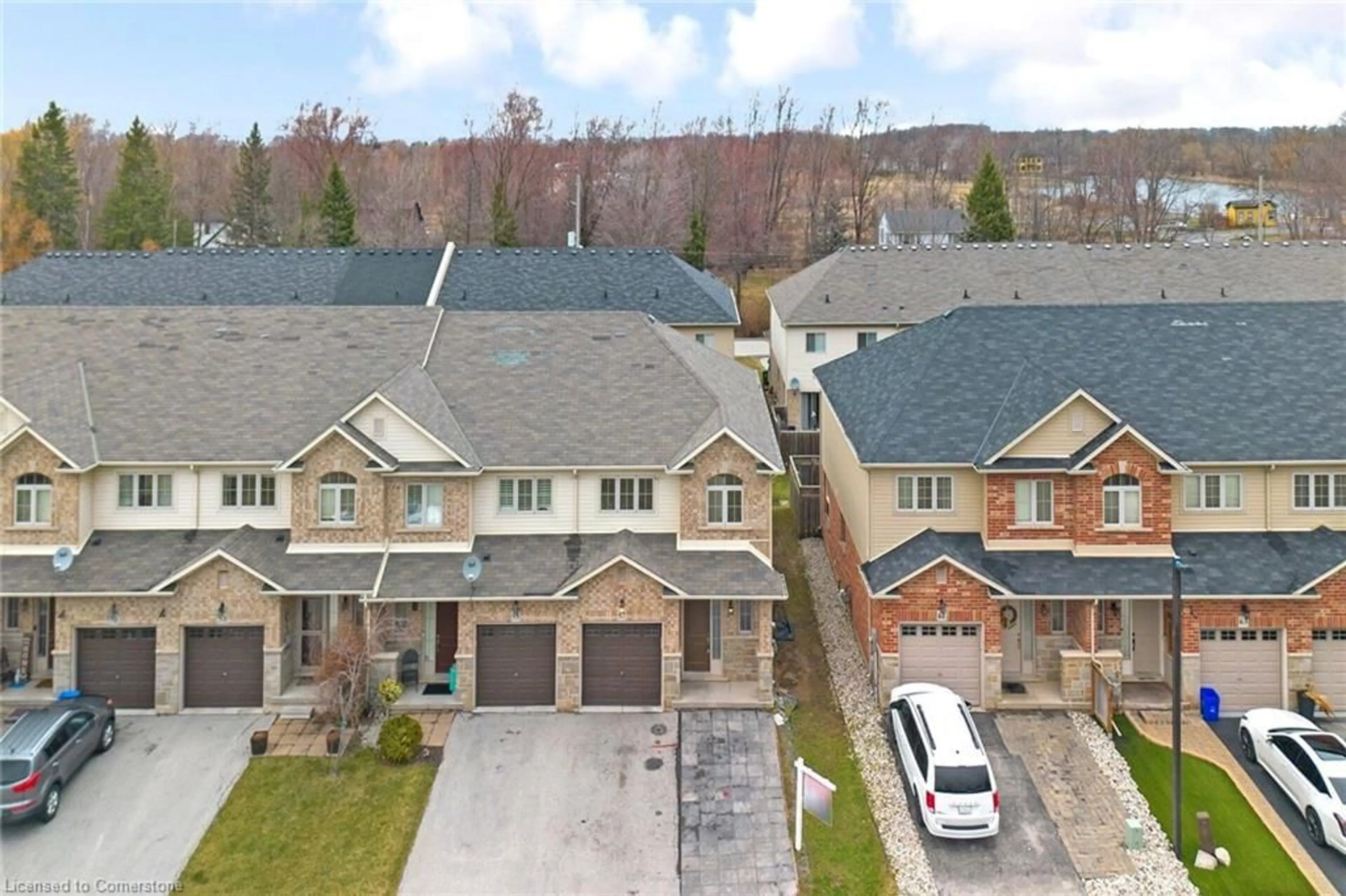 A pic from outside/outdoor area/front of a property/back of a property/a pic from drone, street for 57 Redcedar Cres, Stoney Creek Ontario L8E 0G3