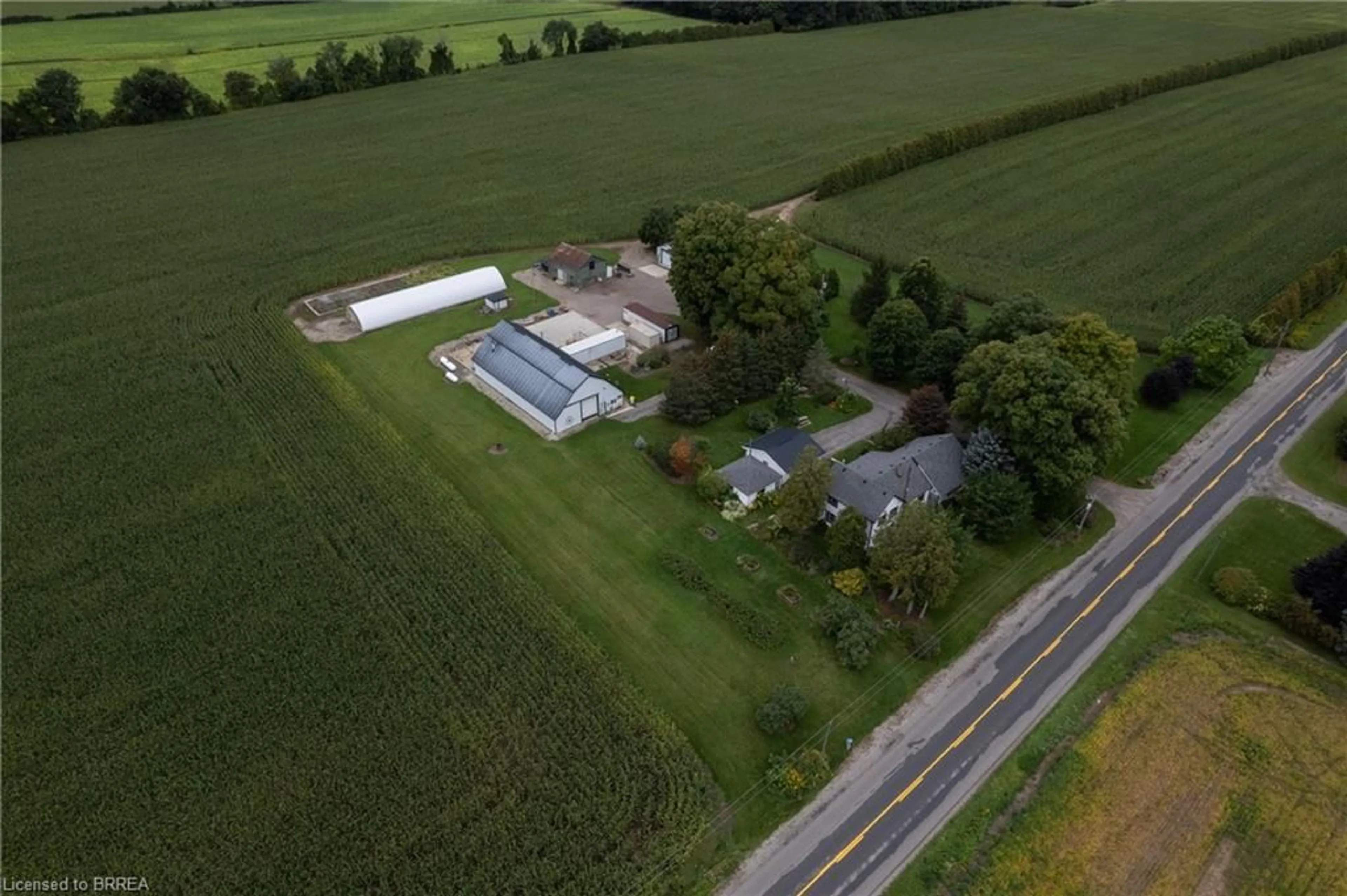 A pic from outside/outdoor area/front of a property/back of a property/a pic from drone, building for 331 Middle Townline Rd, Harley Ontario N0E 1E0