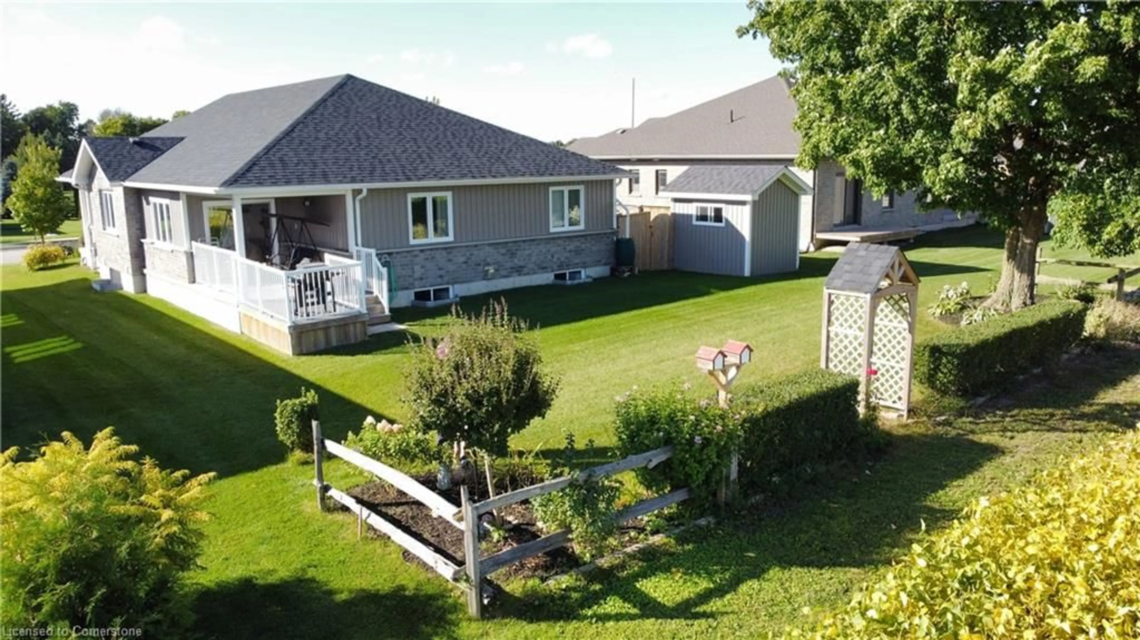 A pic from outside/outdoor area/front of a property/back of a property/a pic from drone, street for 480 Grand Trunk St, Palmerston Ontario N0G 2P0