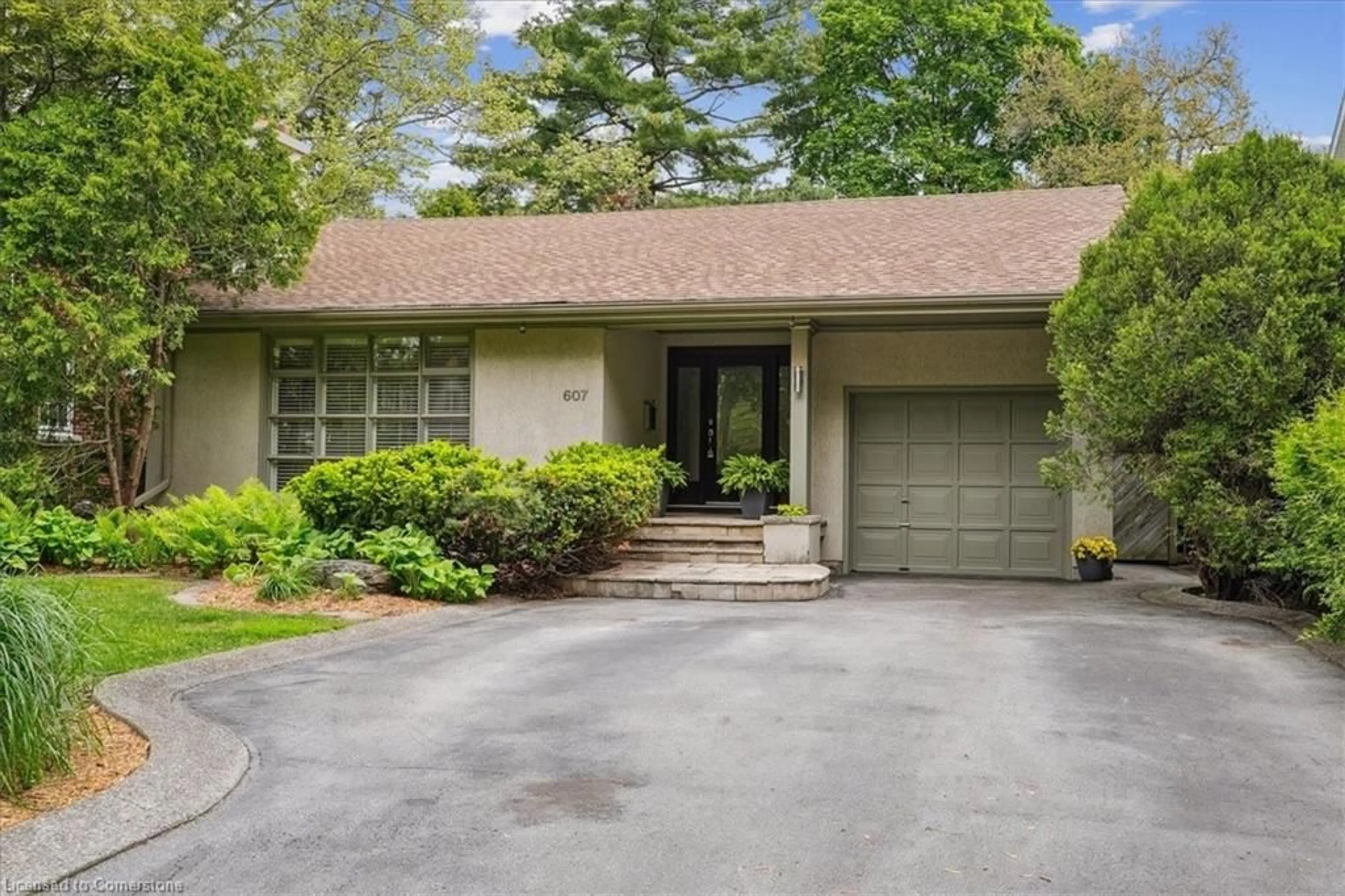 Unknown for 607 Hurd Ave, Burlington Ontario L7S 1T4
