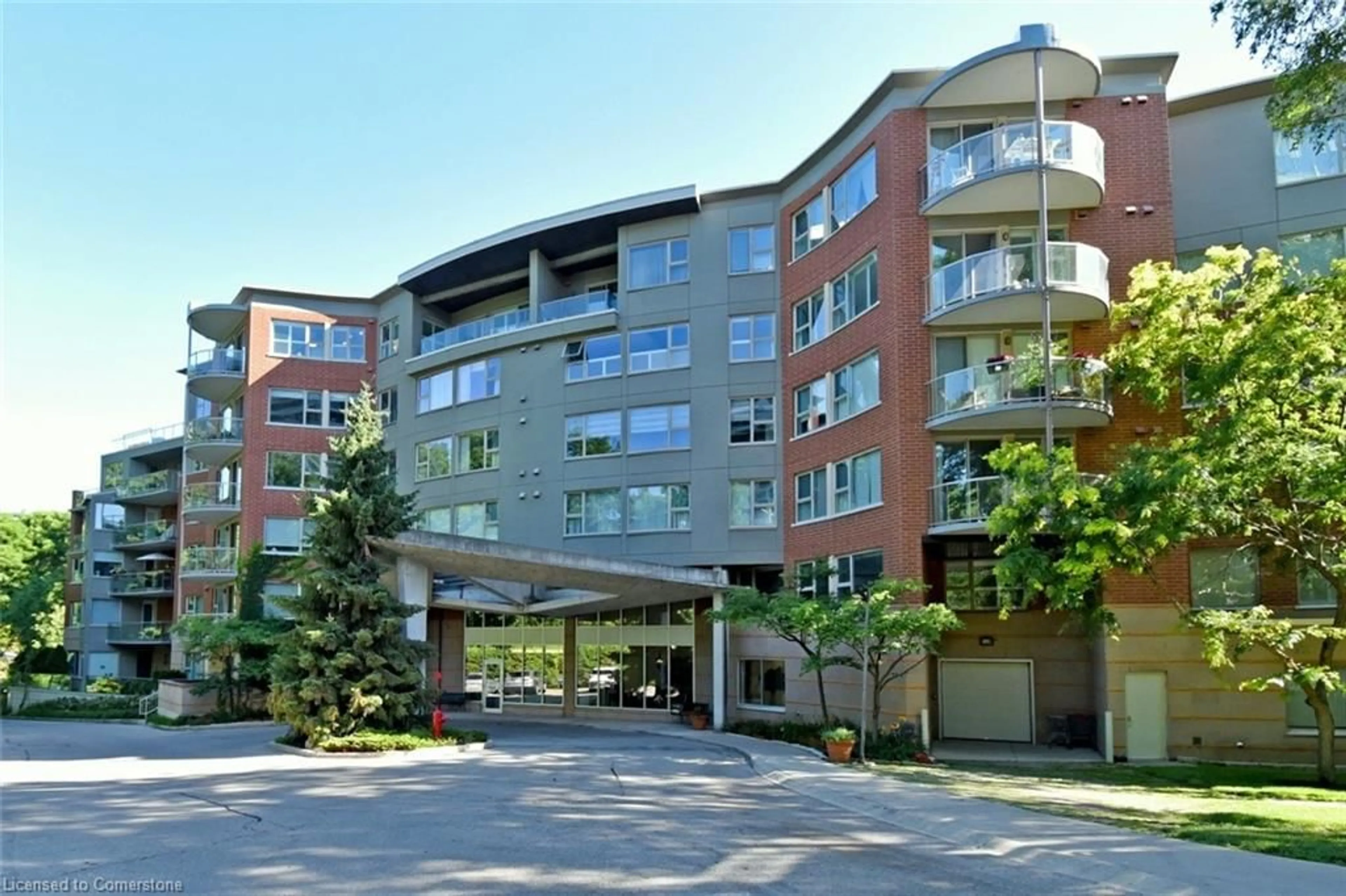 Indoor foyer for 77 Governors Rd #509, Hamilton Ontario L9H 7N8