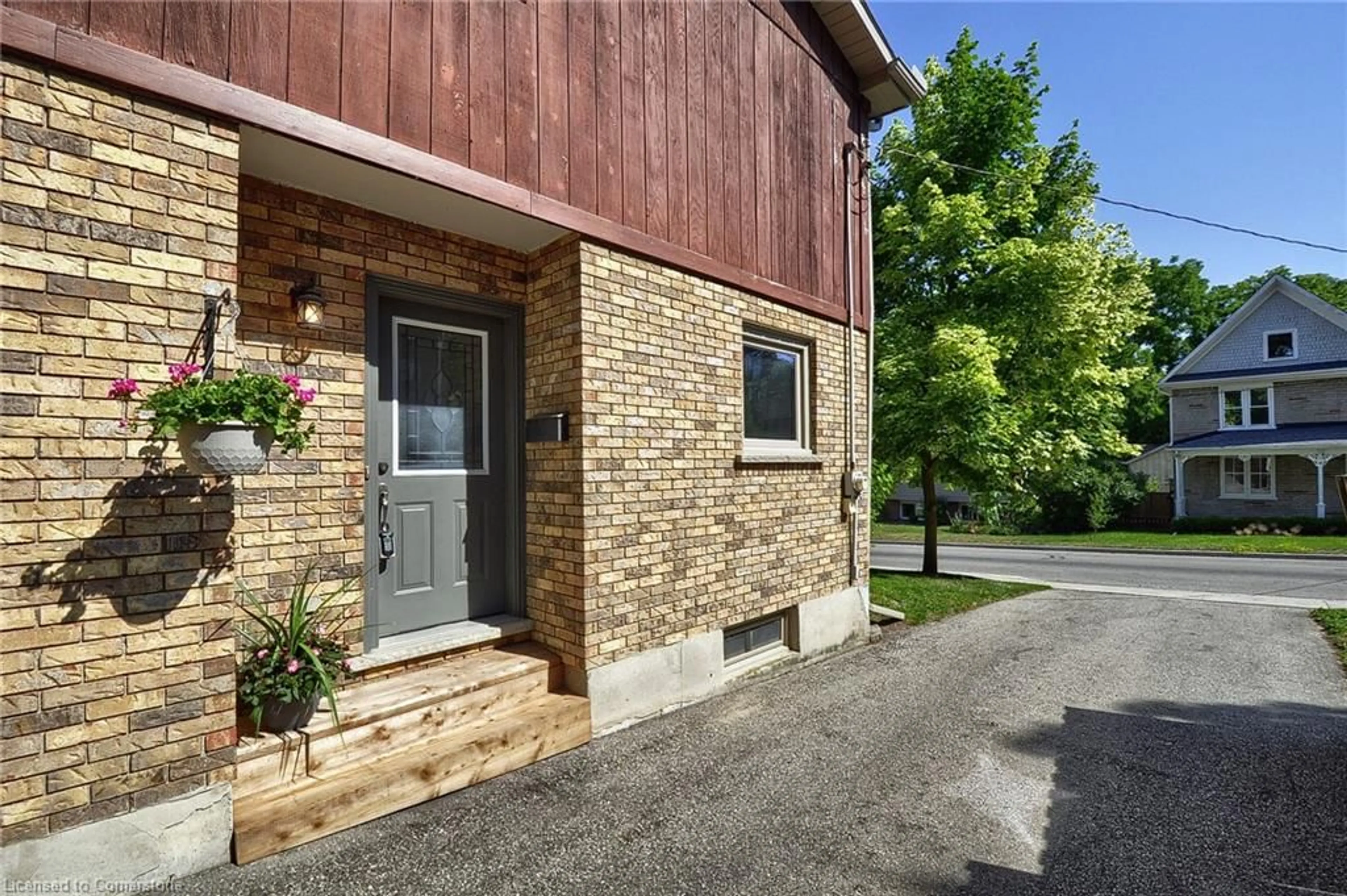 Home with brick exterior material, street for 16 Hungerford Rd, Cambridge Ontario N3C 2P5