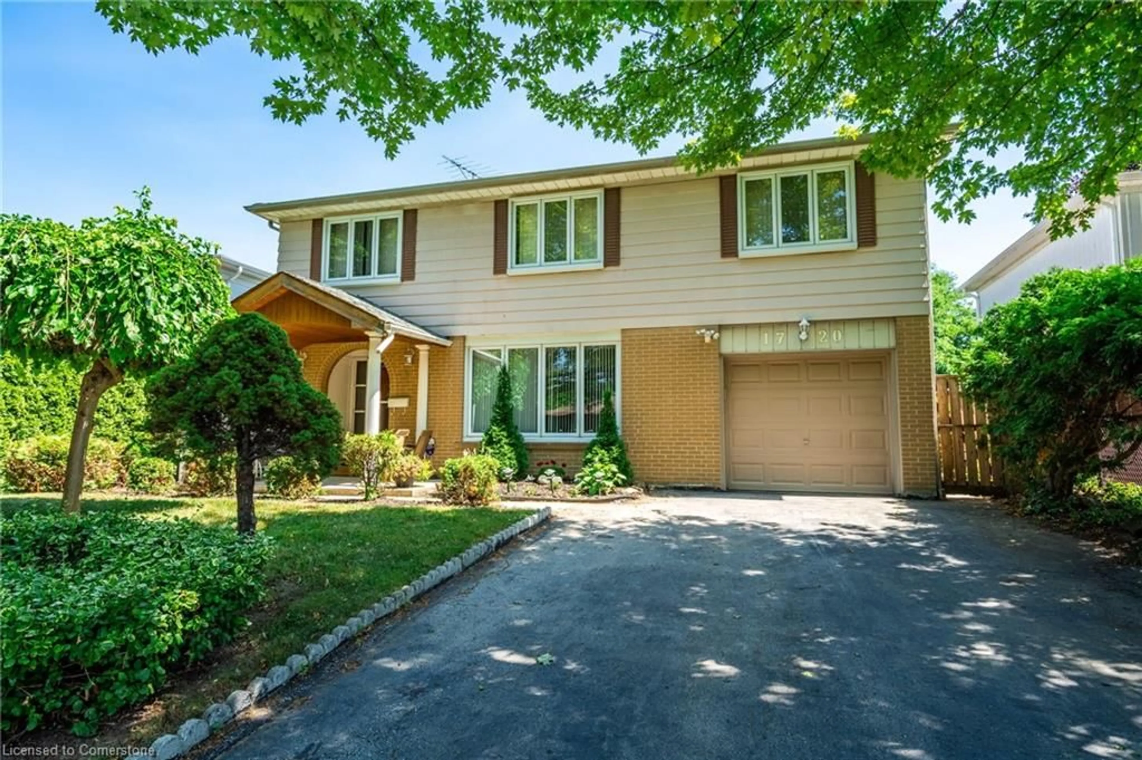 Home with brick exterior material, street for 1720 Kirkwall Cres, Mississauga Ontario L4X 1N7