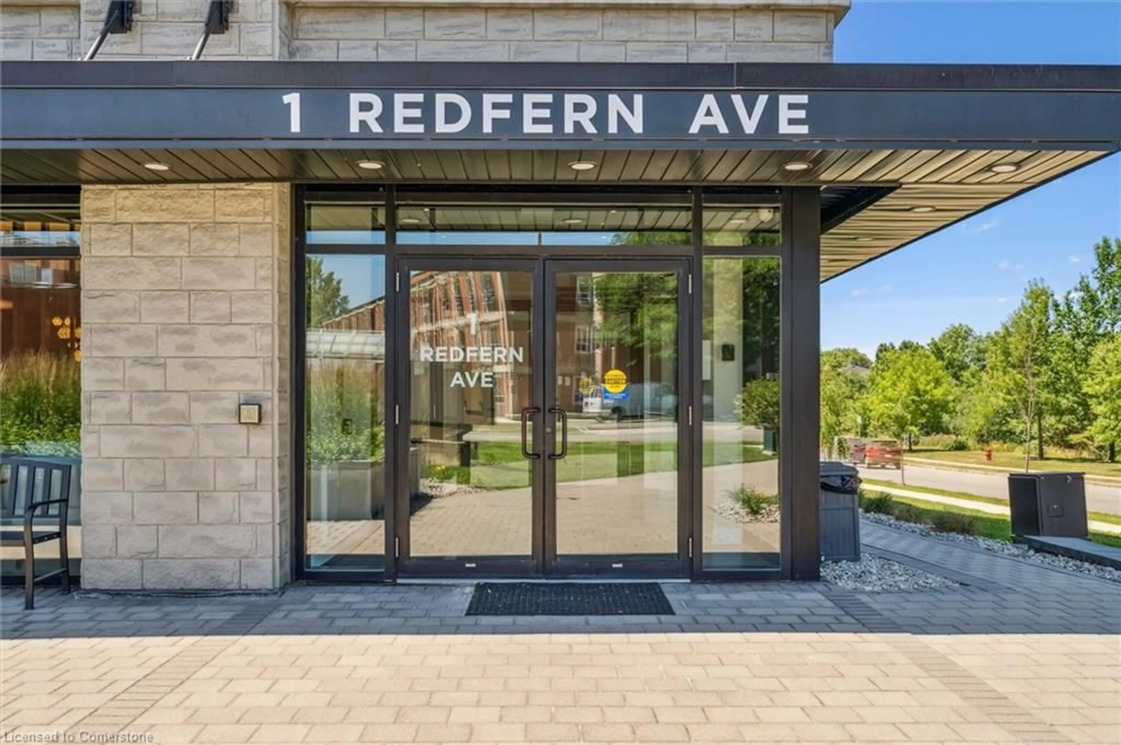 Indoor foyer for 1 Redfern Ave #102, Hamilton Ontario L9C 0E6