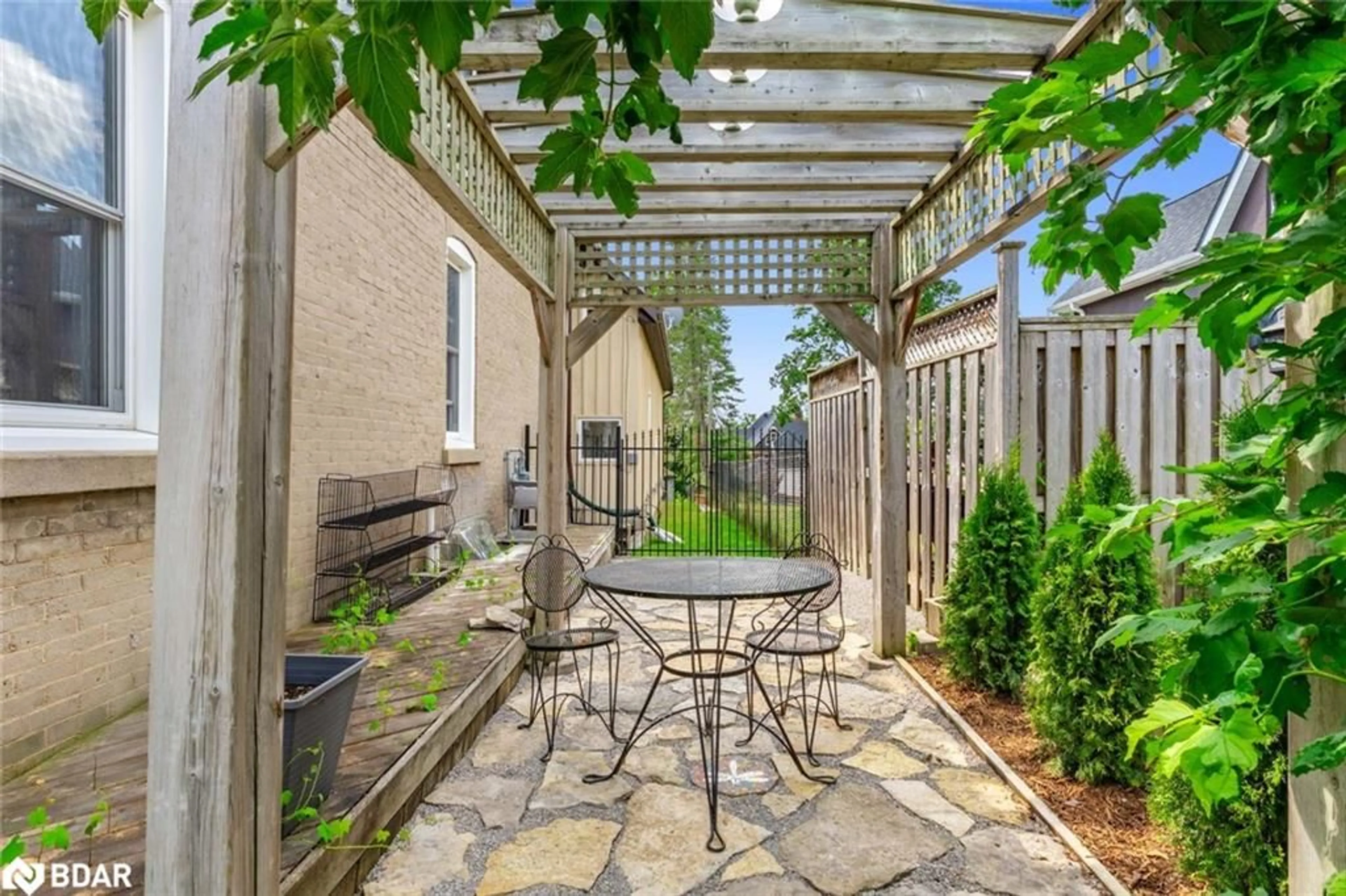 Patio, street for 45 Penetang St, Orillia Ontario L3V 3N3