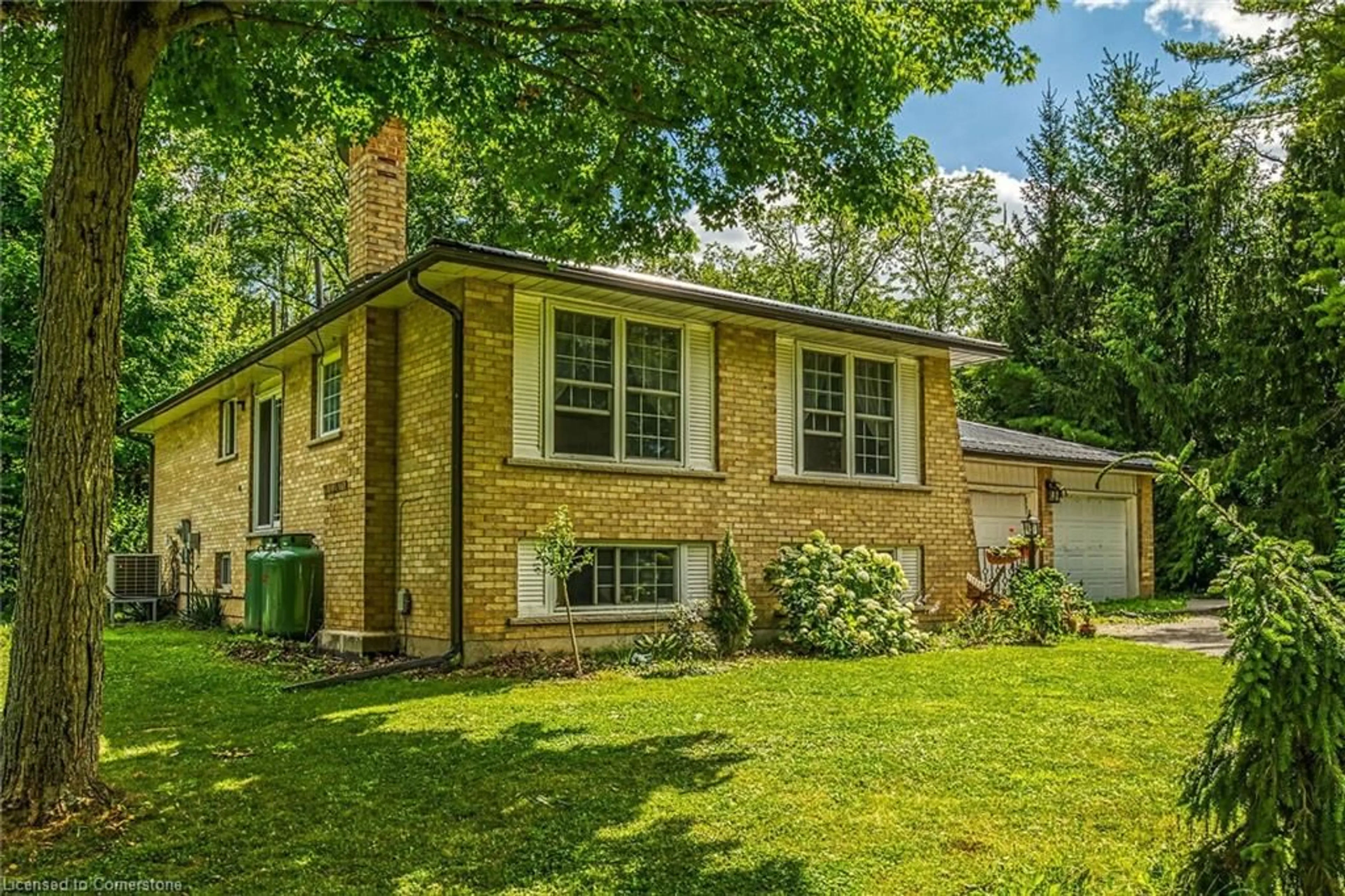 Home with brick exterior material, unknown for 118 Concession 1 Rd, Canfield Ontario N0A 1C0