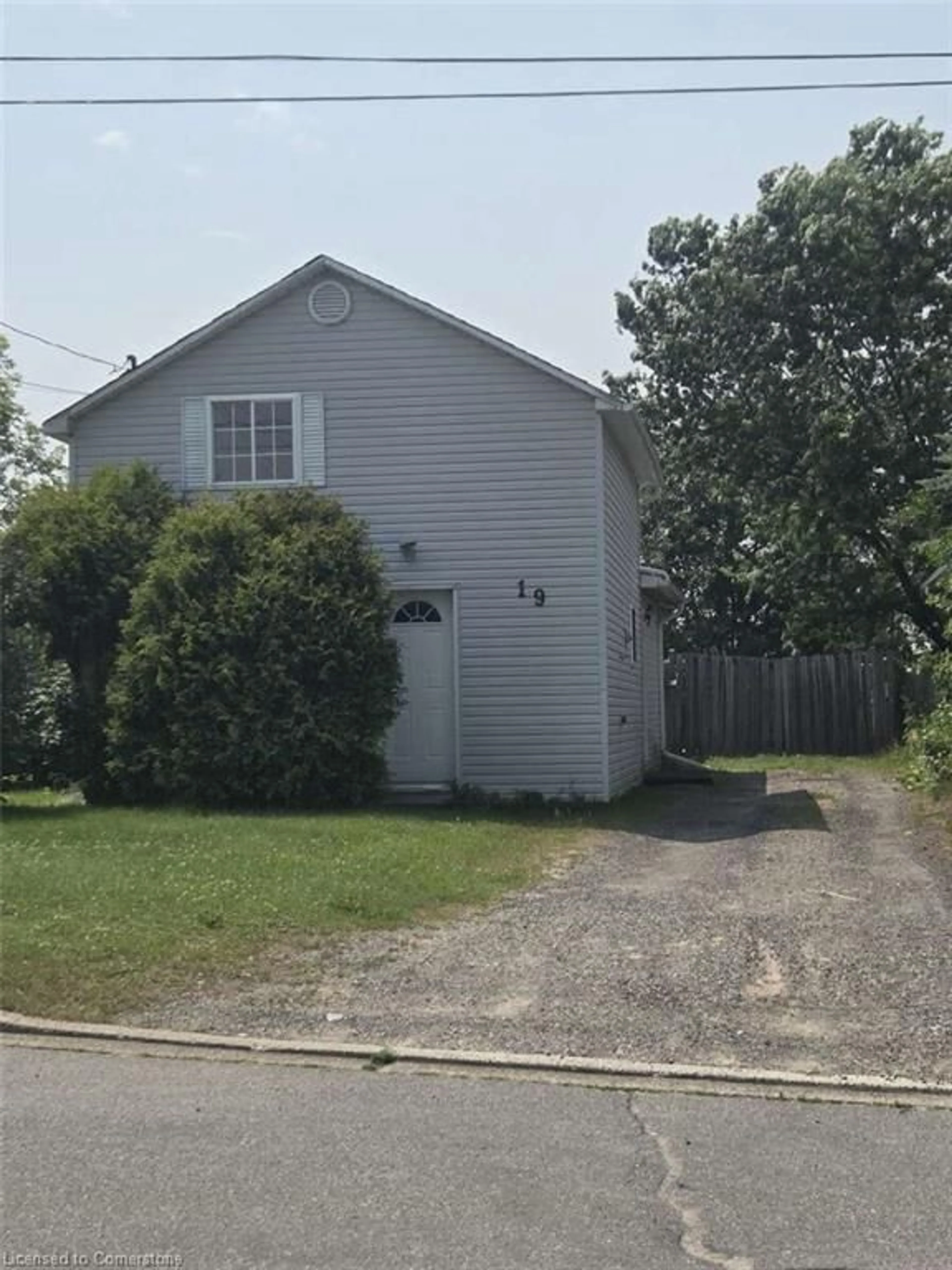 Shed for 19 Lawrence St, Garson Ontario P3L 1J7