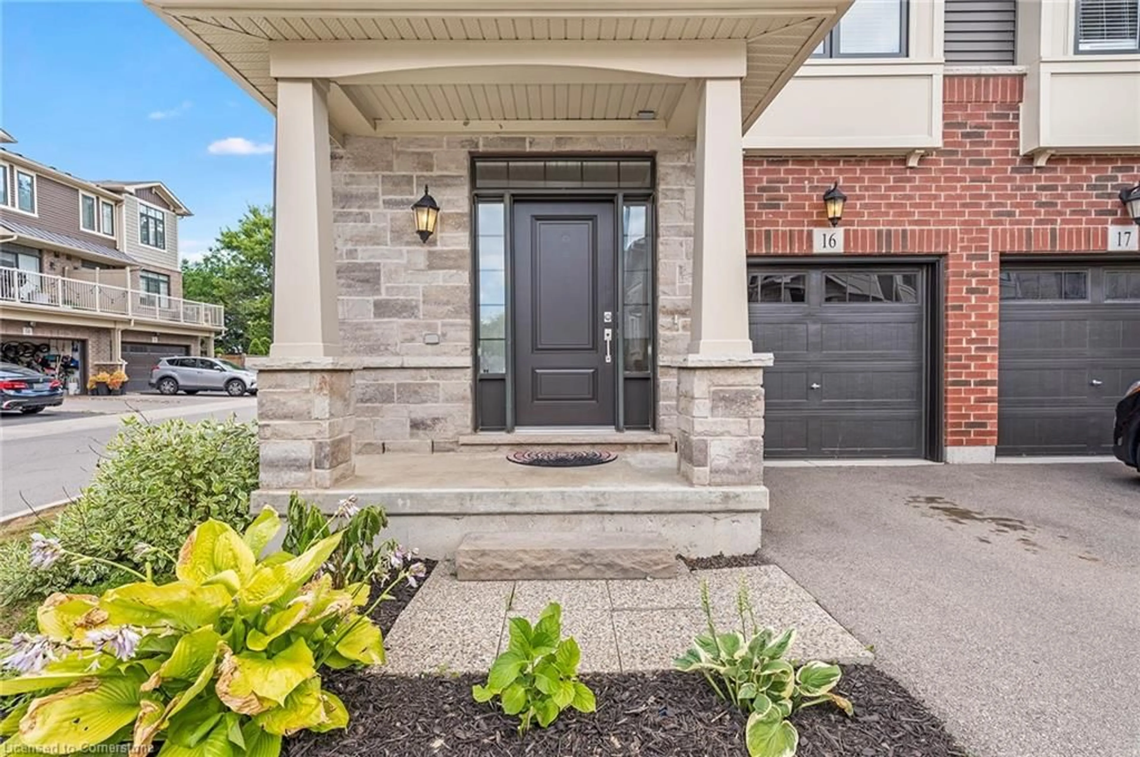Indoor entryway for 1890 Rymal Rd #16, Hamilton Ontario L0R 1P0