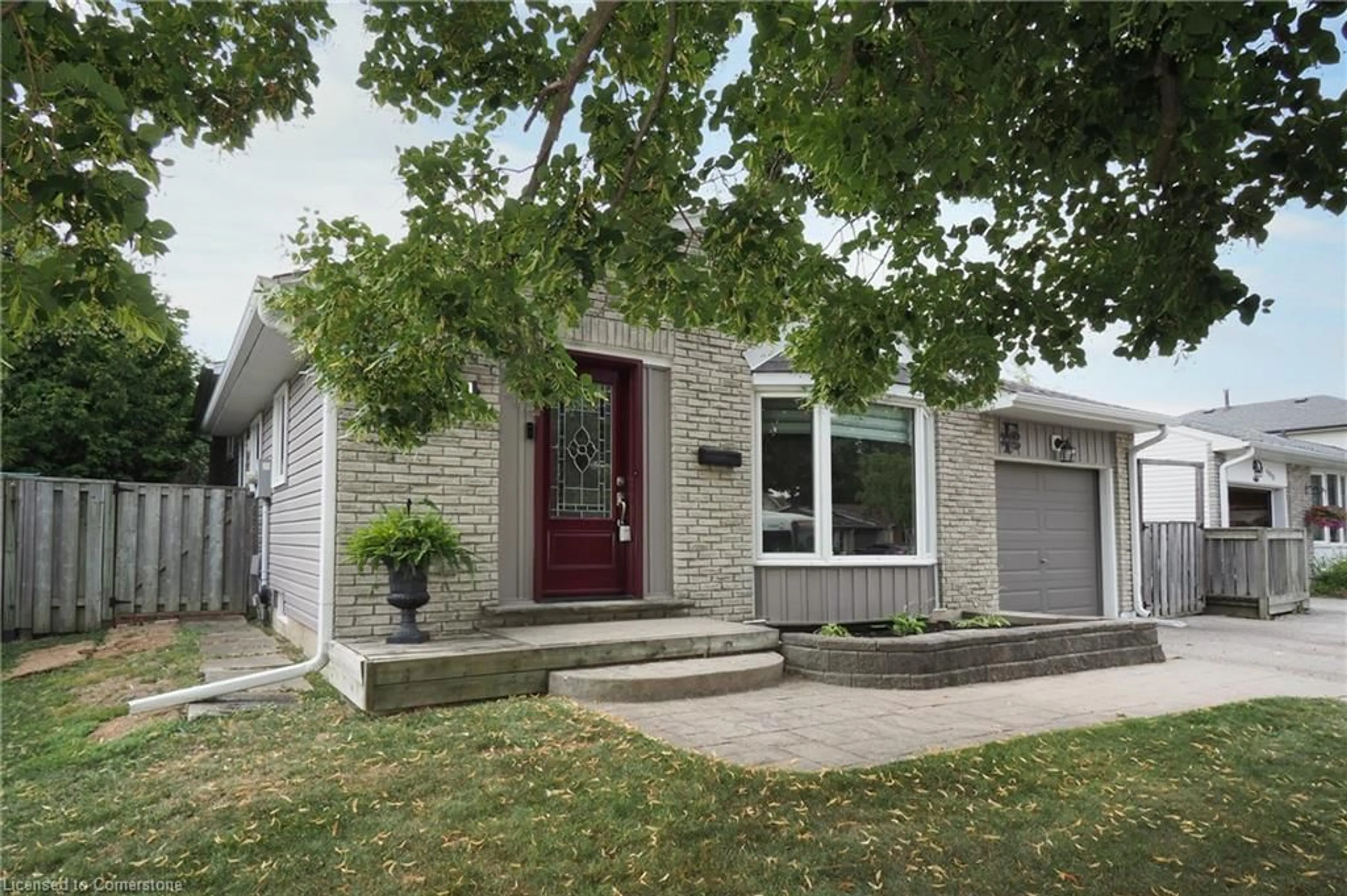 Home with brick exterior material, street for 462 Driftwood Dr, Kitchener Ontario N2N 1S6