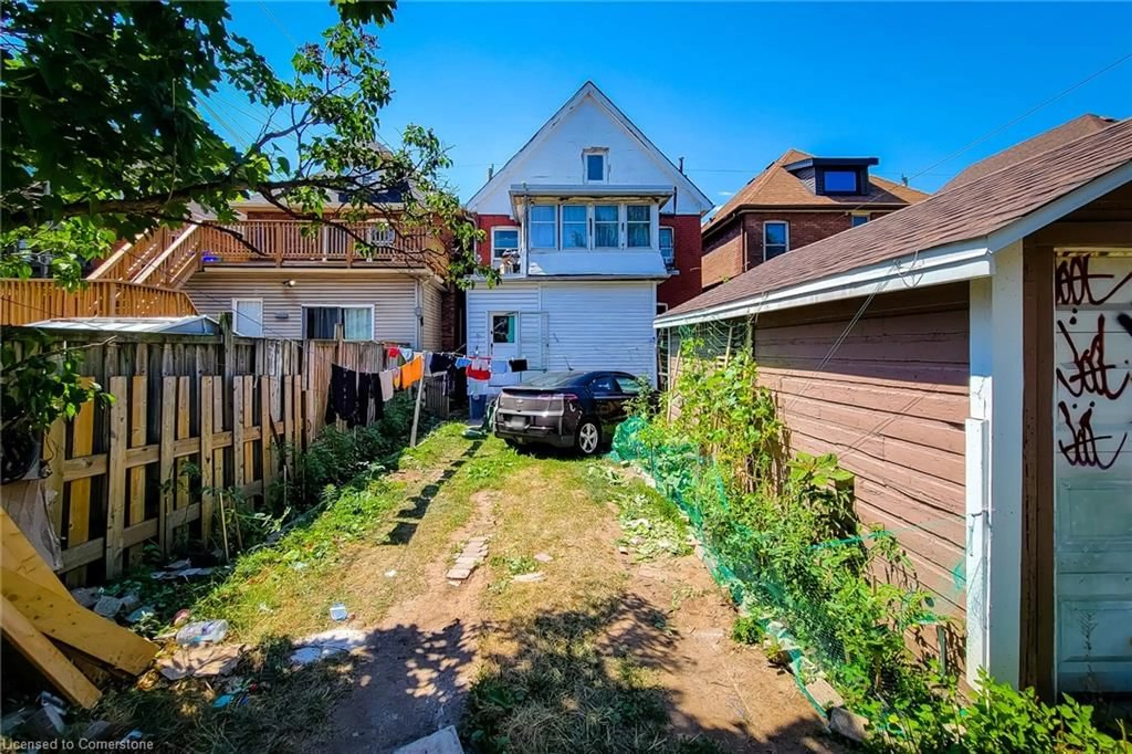 A pic from outside/outdoor area/front of a property/back of a property/a pic from drone, street for 29 Carrick Ave, Hamilton Ontario L8M 2W2