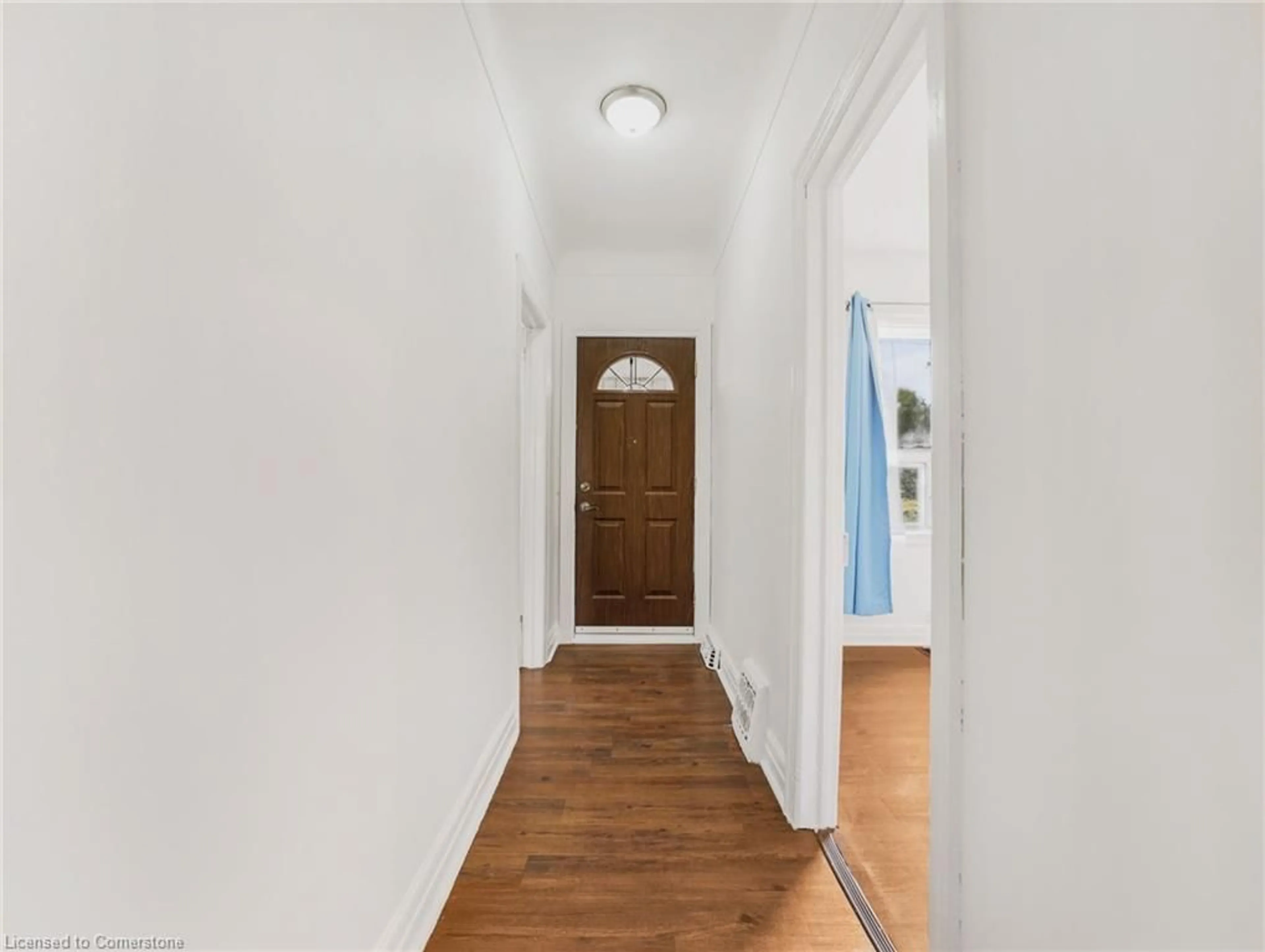 Indoor entryway for 42 Ellis Ave, Hamilton Ontario L8H 4L7